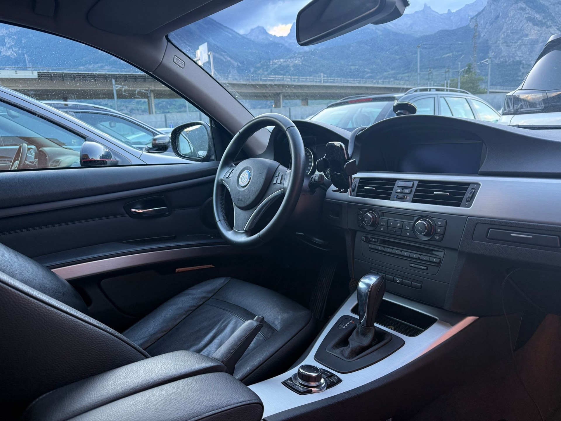 BMW 320d xDrive Coupé Steptronic-image-2