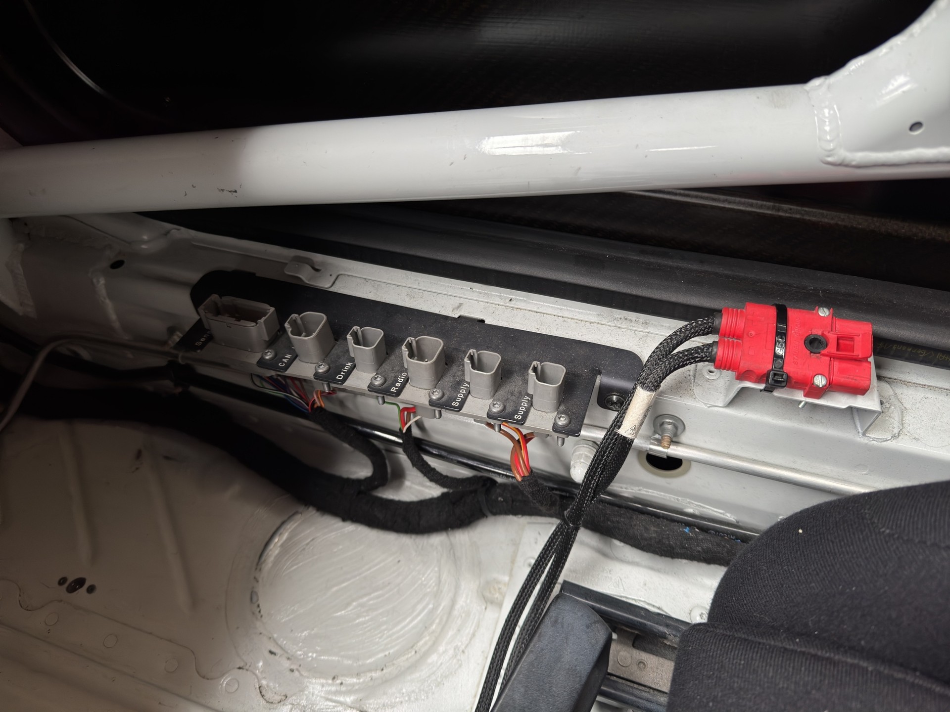 PORSCHE CAYMAN GT4 Clubsport Manthey Racing-image-21