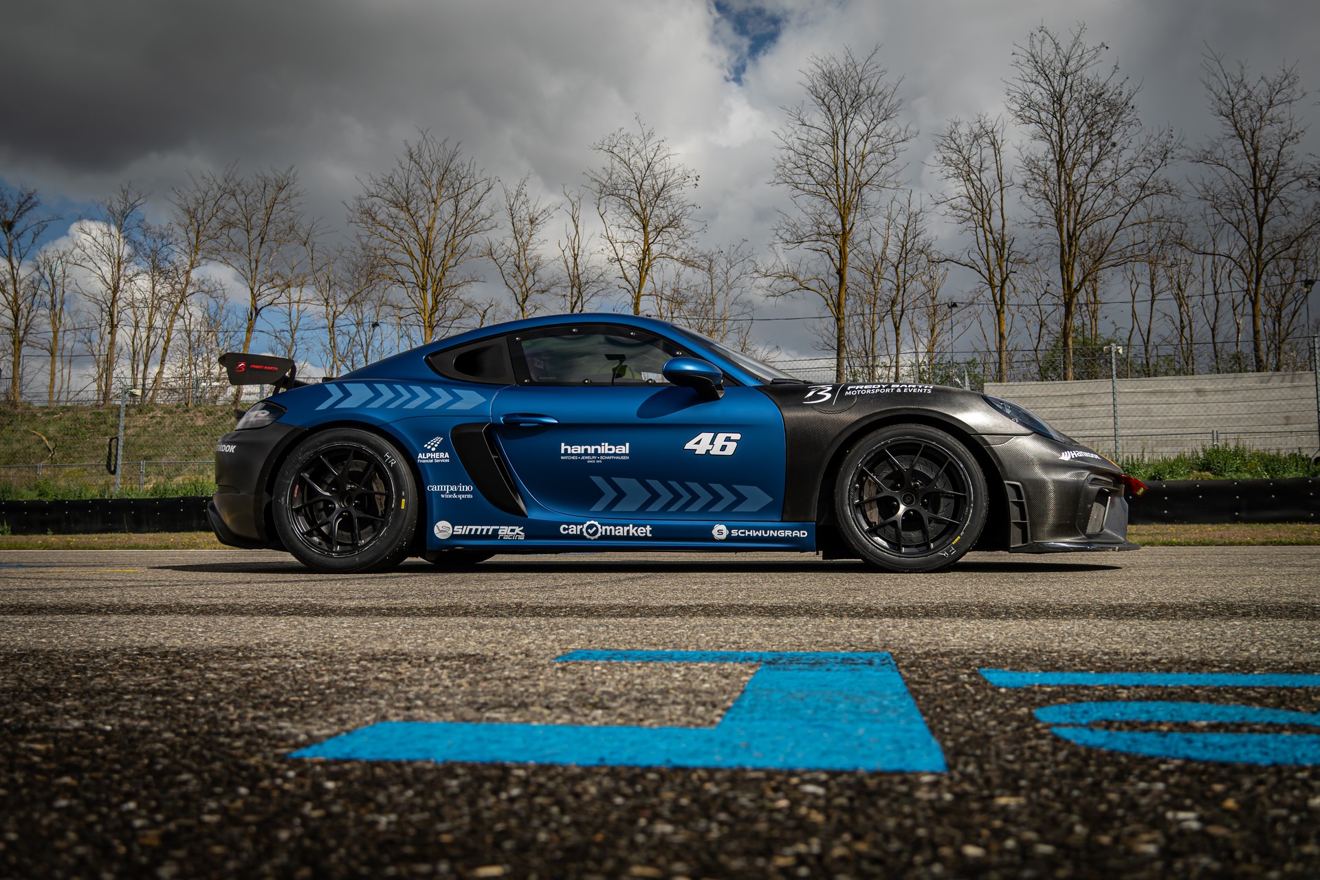 PORSCHE CAYMAN GT4 Clubsport Manthey Racing-image-3