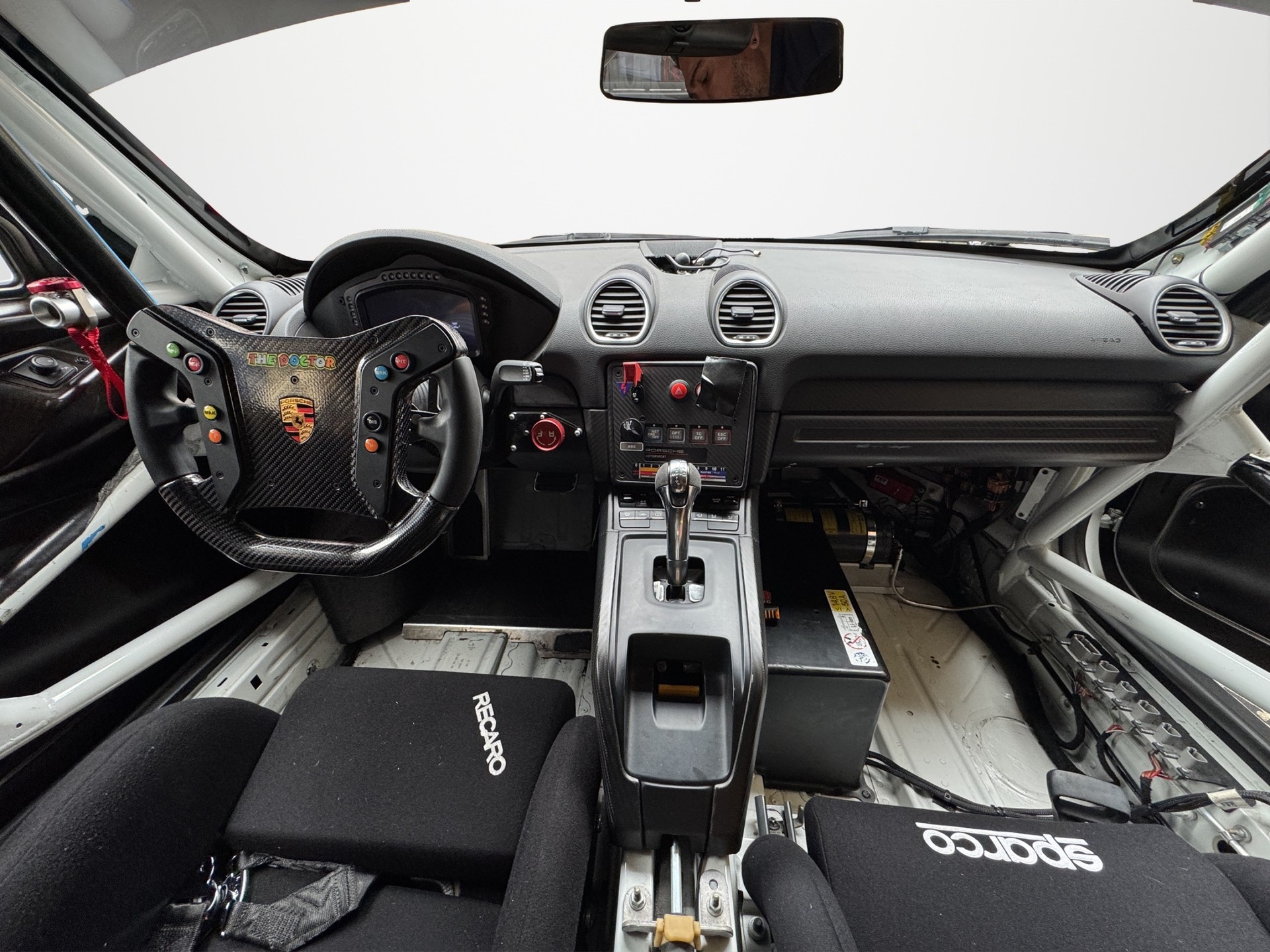 PORSCHE CAYMAN GT4 Clubsport Manthey Racing-image-12