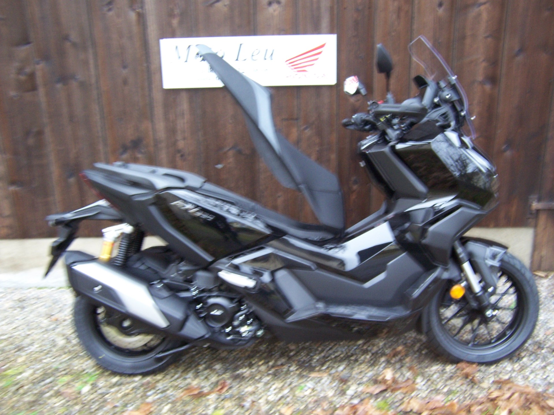 HONDA ADV 350-image-9