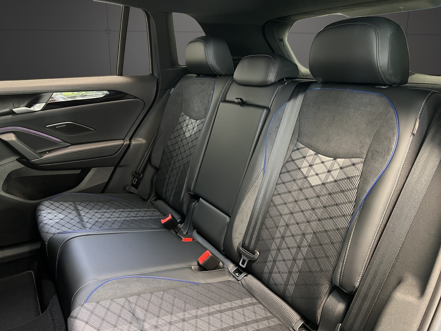 VW Tiguan 1.5 TSI evo2 mHEV R-Line DSG-image-7