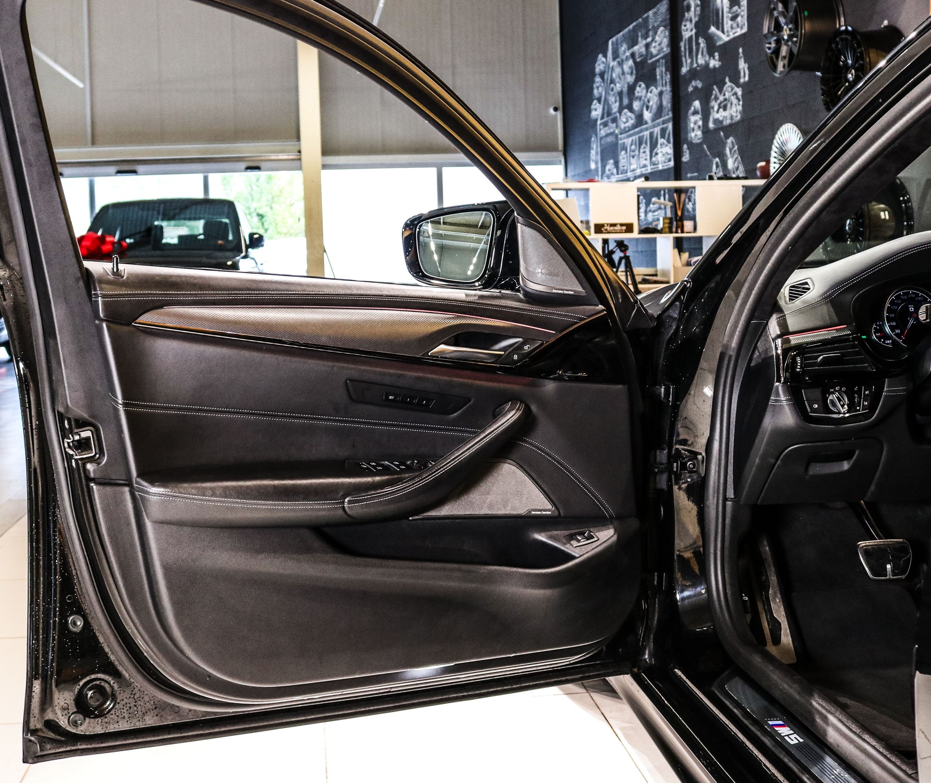 BMW M5 F90 xDrive Drivelogic REMUS-image-21