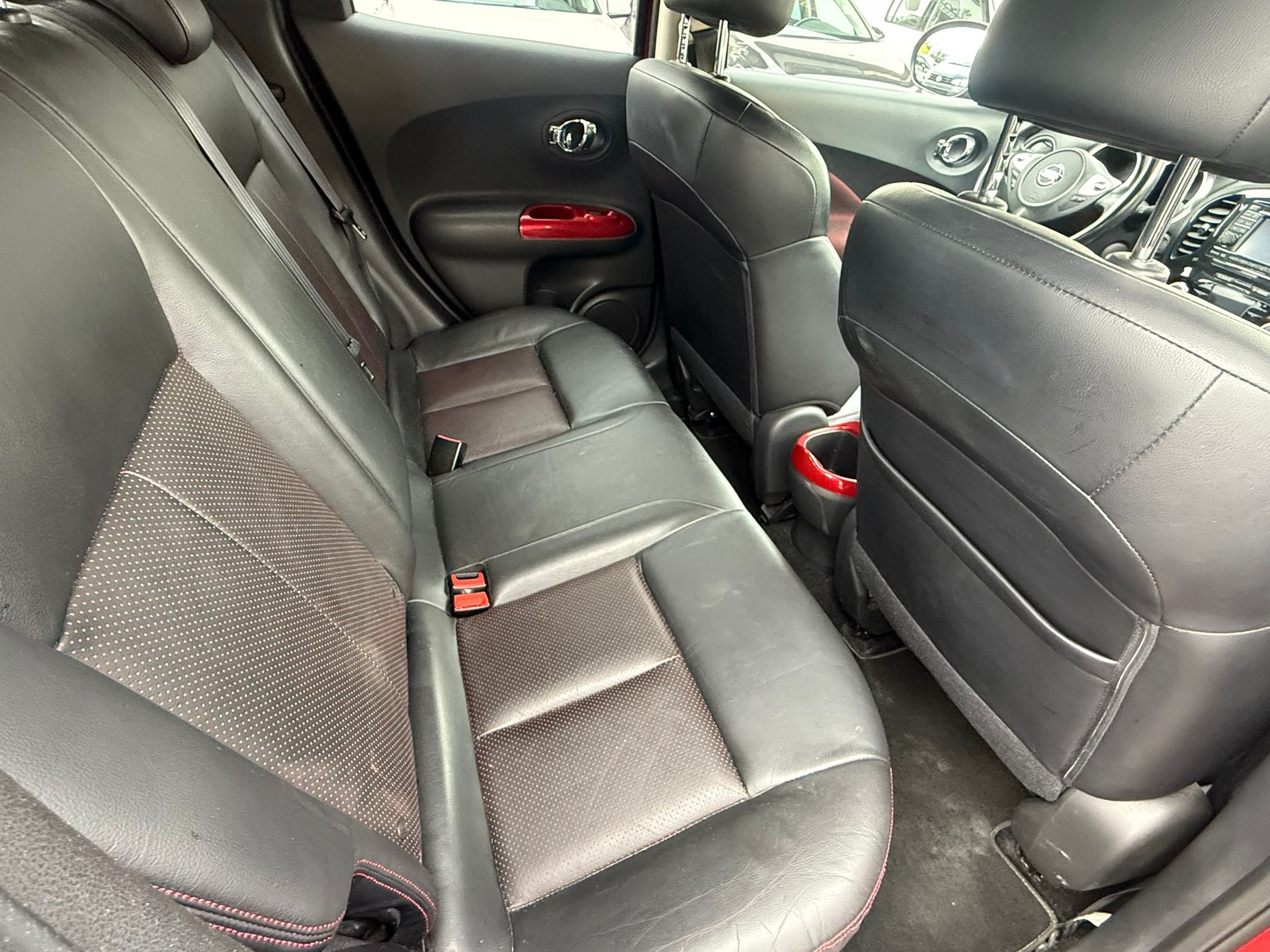 NISSAN Juke 1.6 DIG-T tekna 4x4 Xtronic M-CVT-image-8