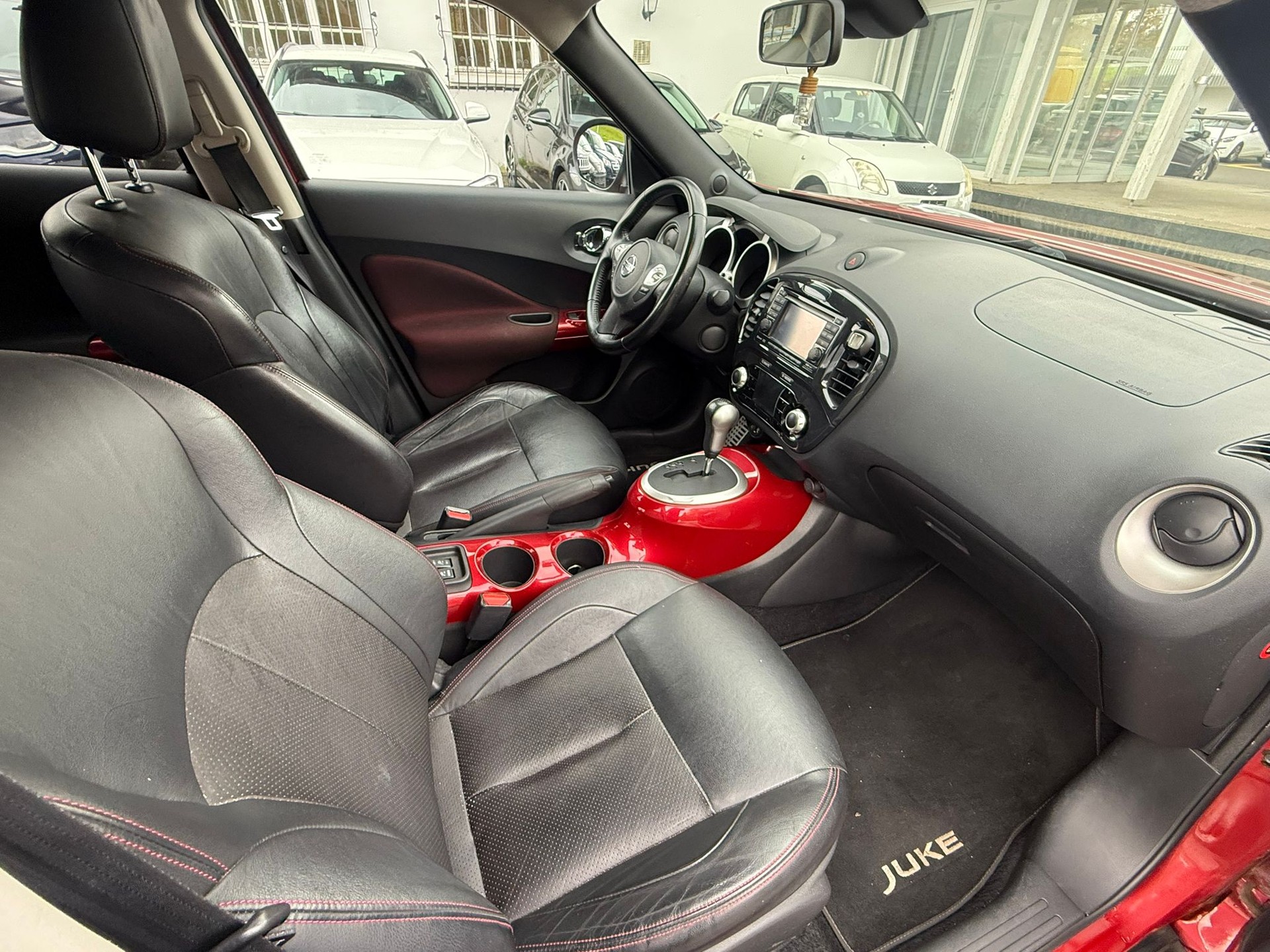 NISSAN Juke 1.6 DIG-T tekna 4x4 Xtronic M-CVT-image-7