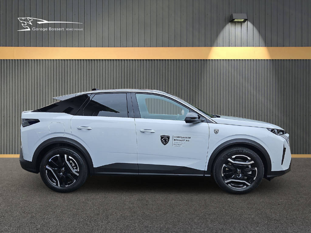 PEUGEOT 3008 1.6 Plug-in Hybrid GT 195PS-image-3