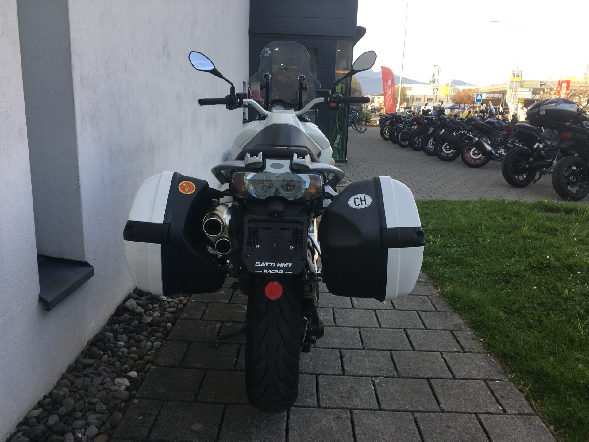 MOTO GUZZI Stelvio 1200-image-4