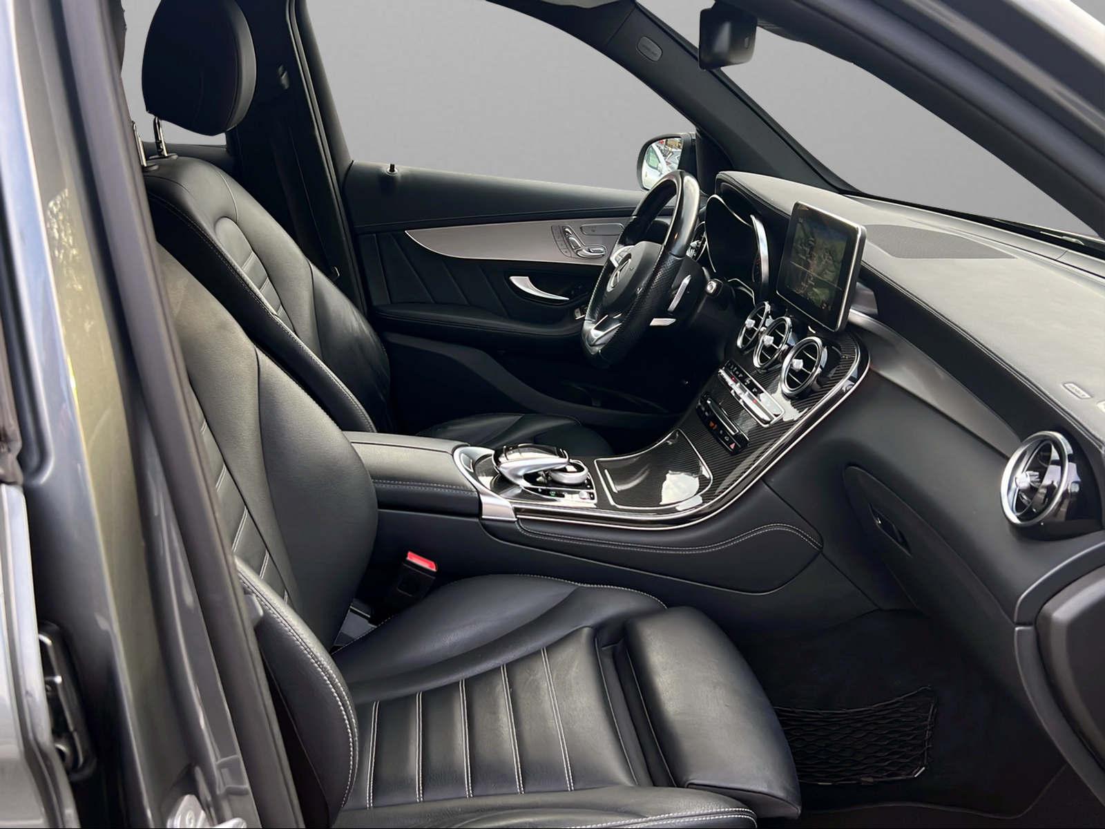 MERCEDES-BENZ GLC 43 AMG 4m-image-7