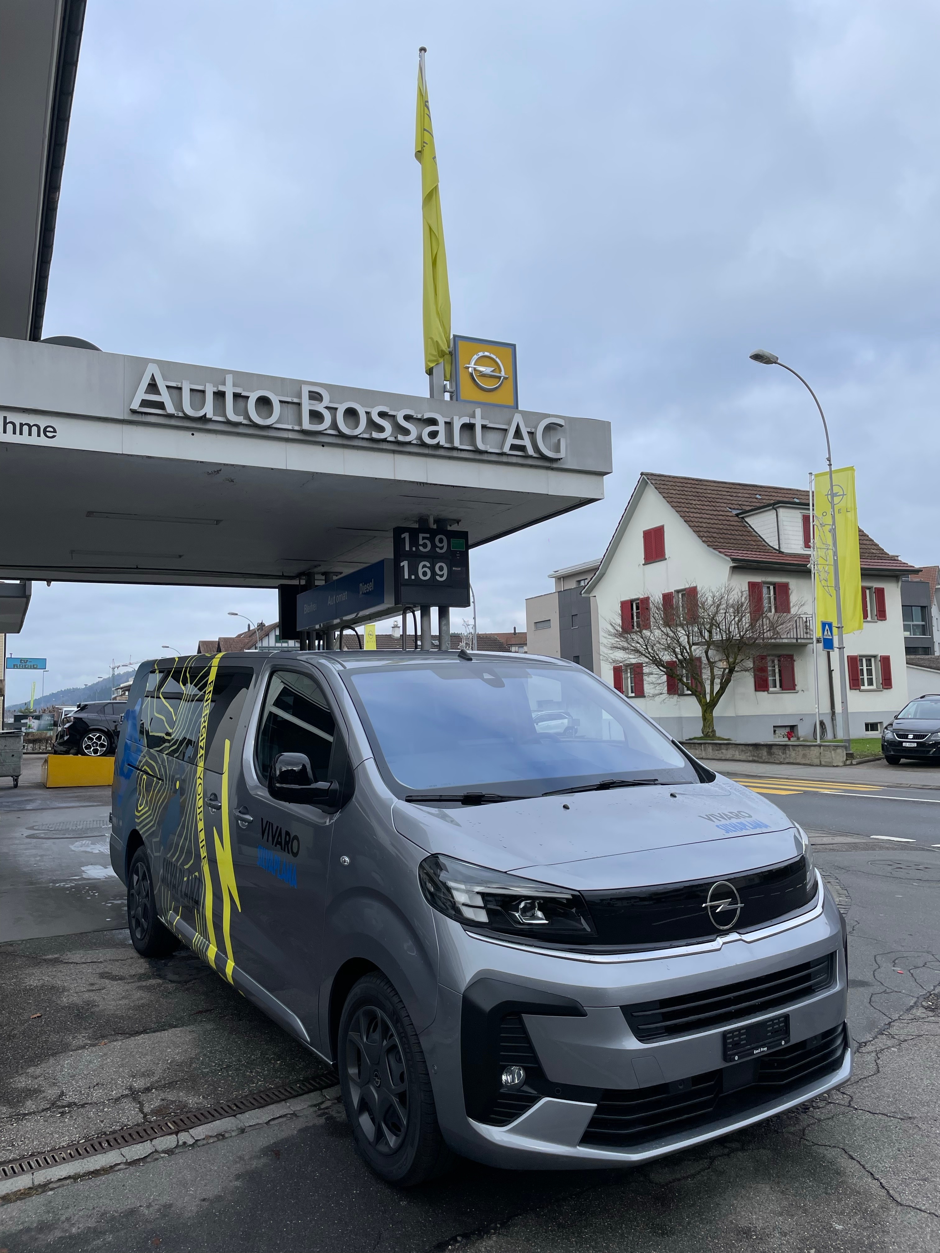 Car photo