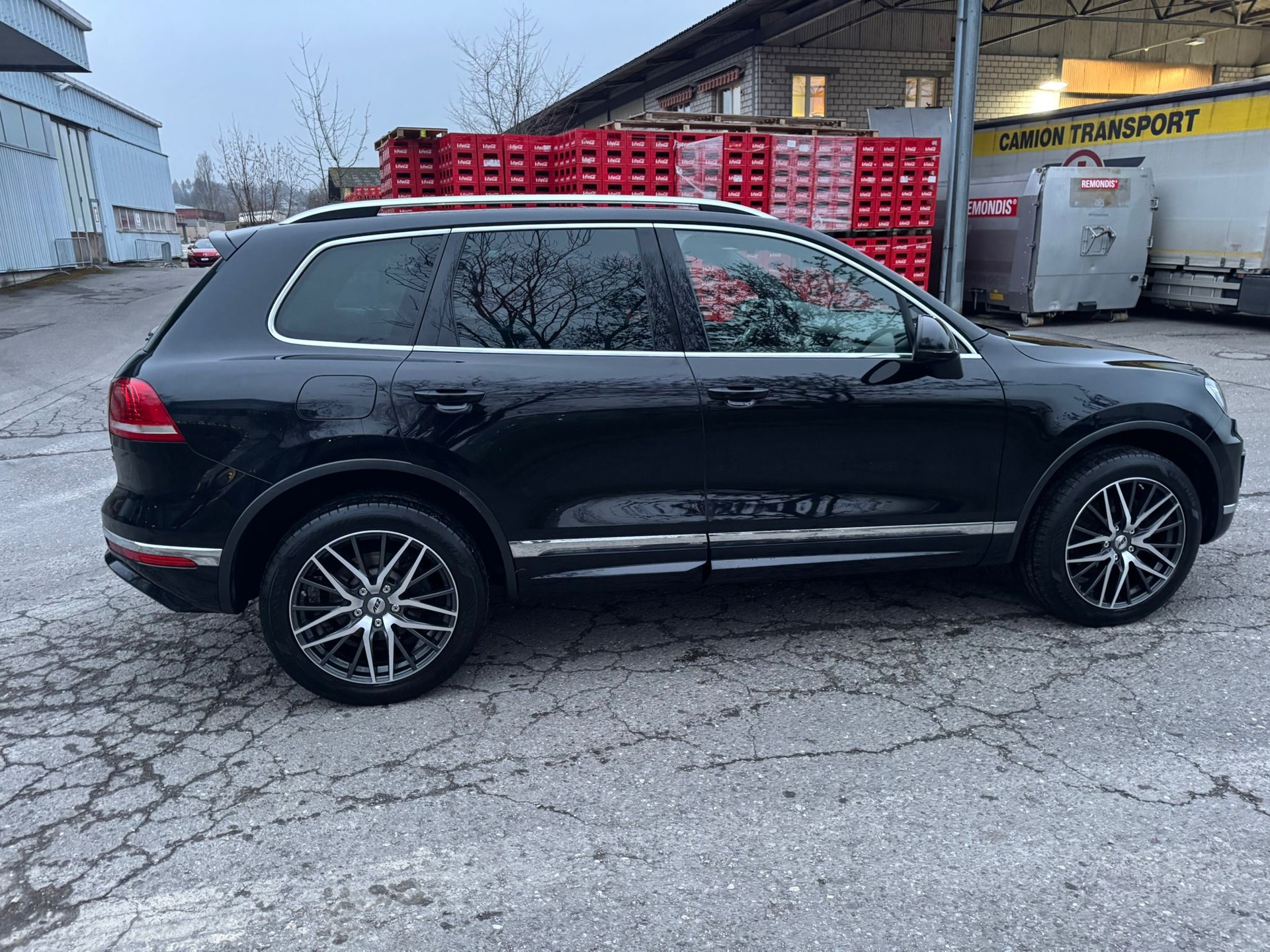 VW Touareg 3.0 TDI R-Line BlueMotion Technology Tiptronic-image-10