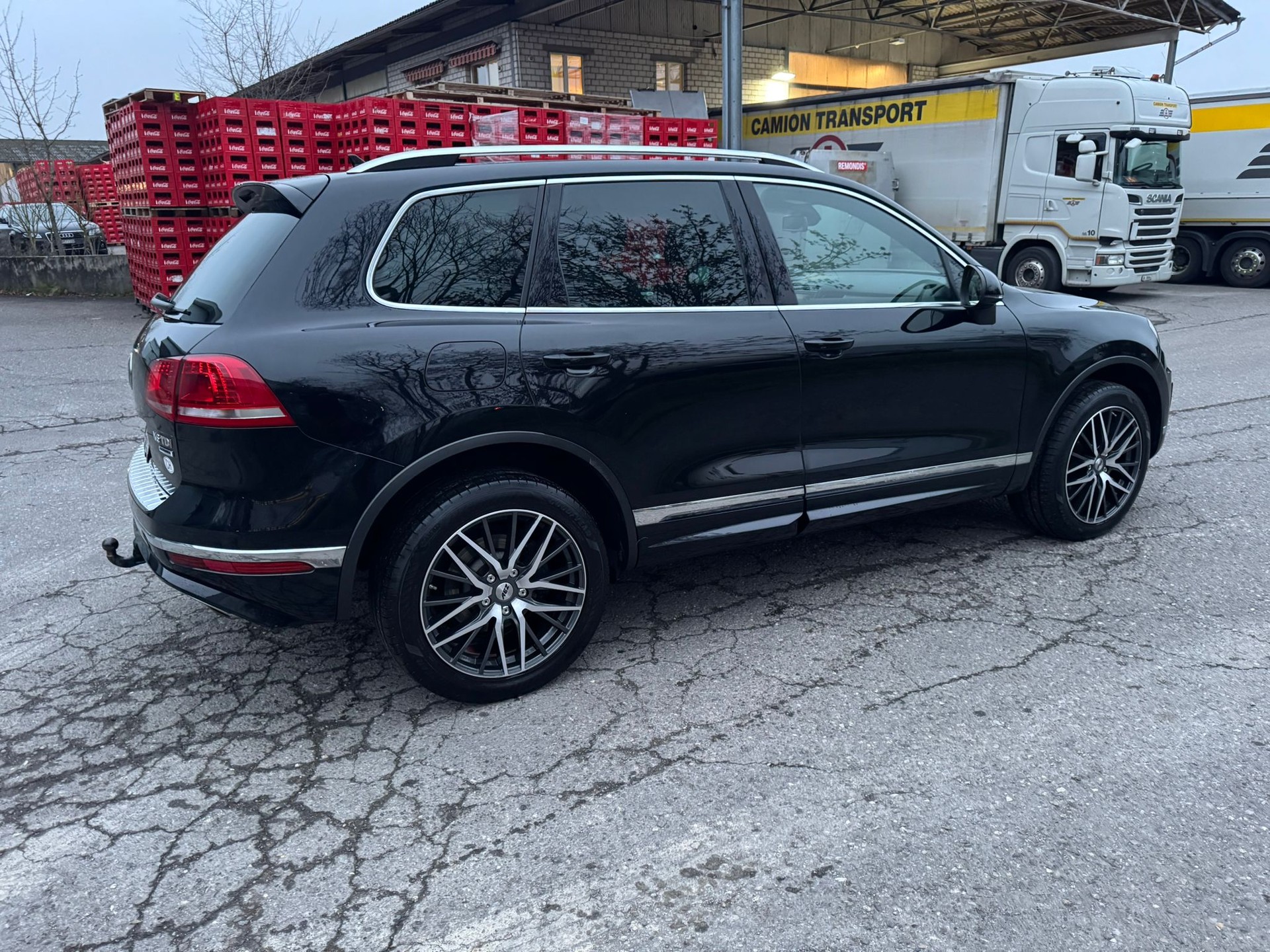 VW Touareg 3.0 TDI R-Line BlueMotion Technology Tiptronic-image-5
