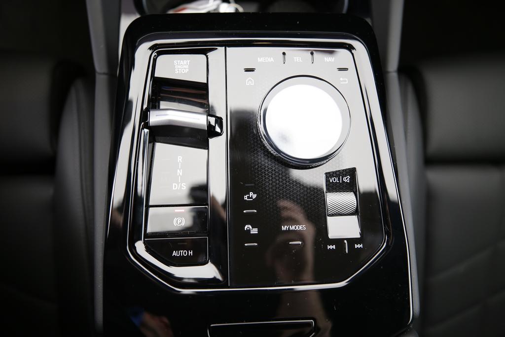 BMW 520d xDrive Touring-image-9