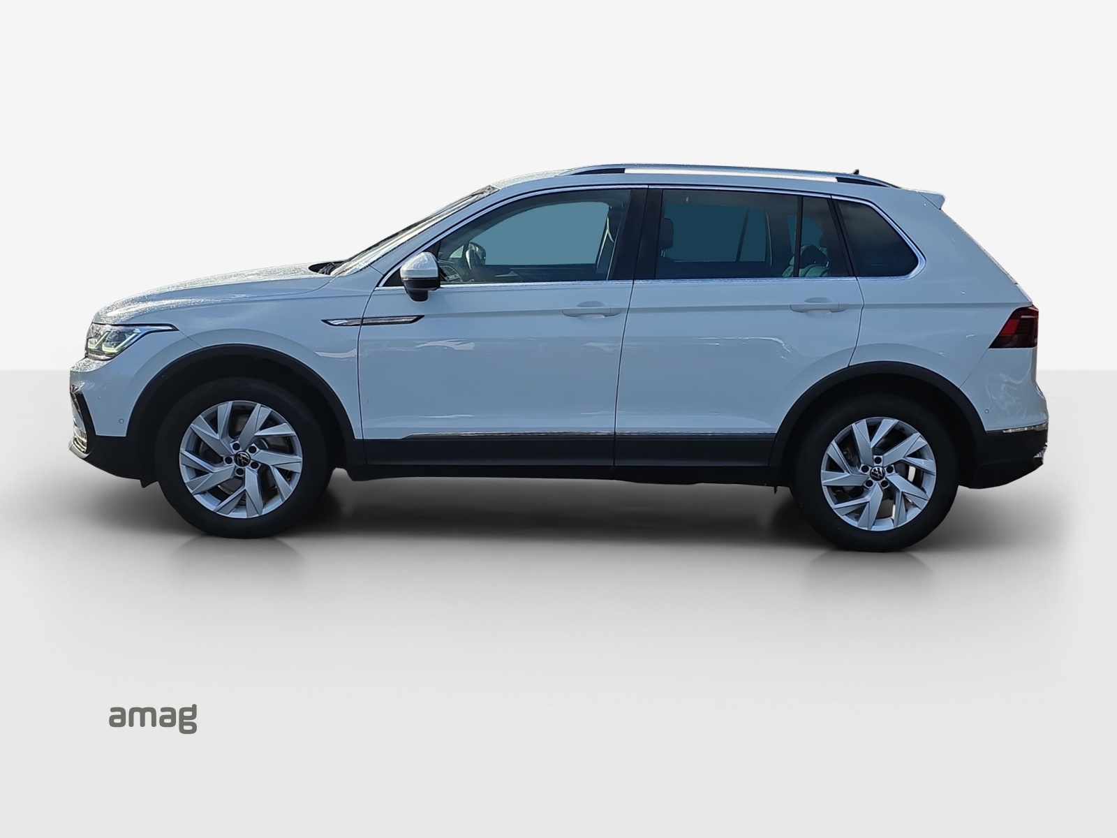 VW Tiguan 2.0 TDI SCR Elegance 4Motion DSG-image-1