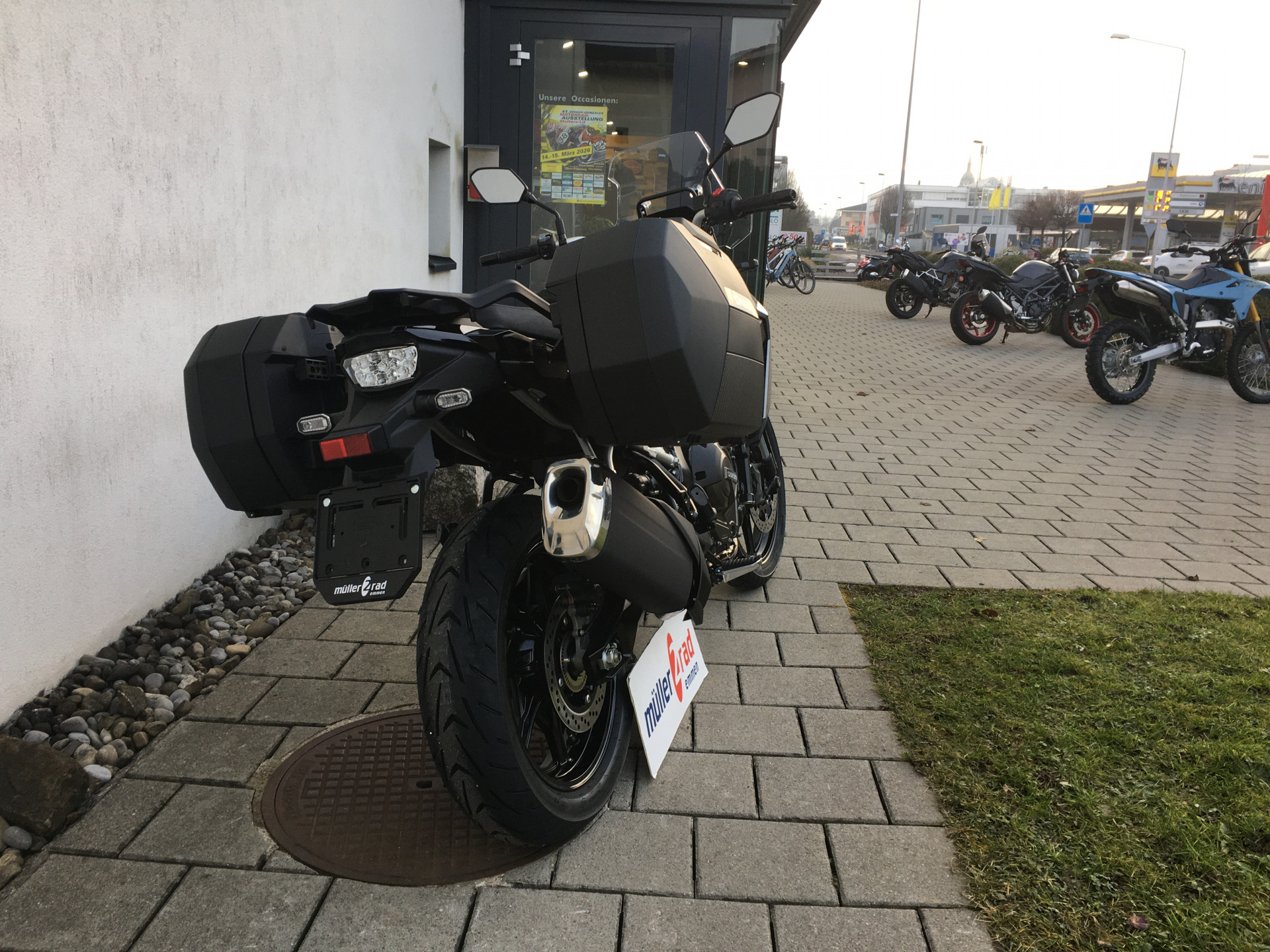 SUZUKI DL 800 V-Strom-image-5