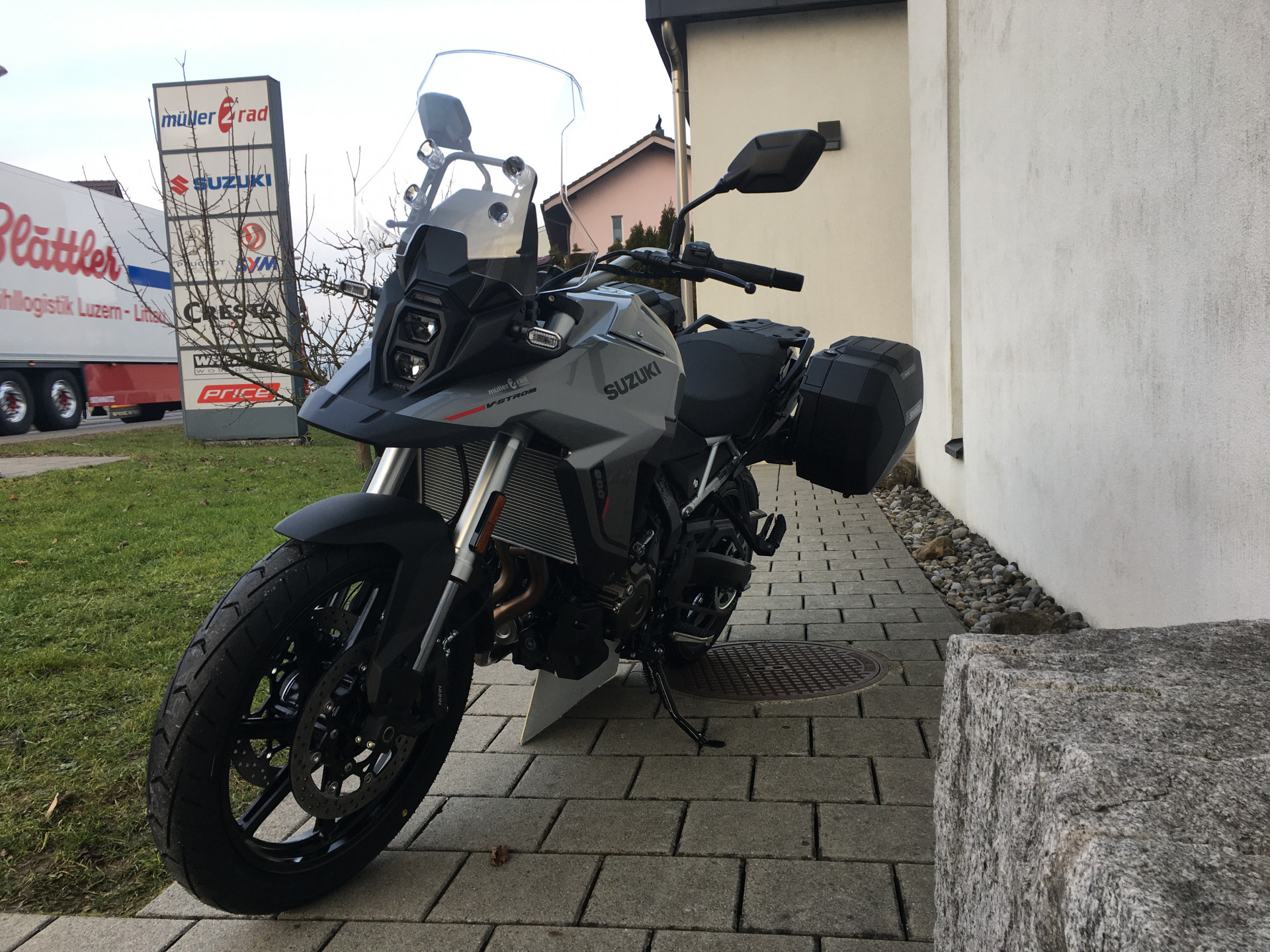 SUZUKI DL 800 V-Strom-showroom-element-2