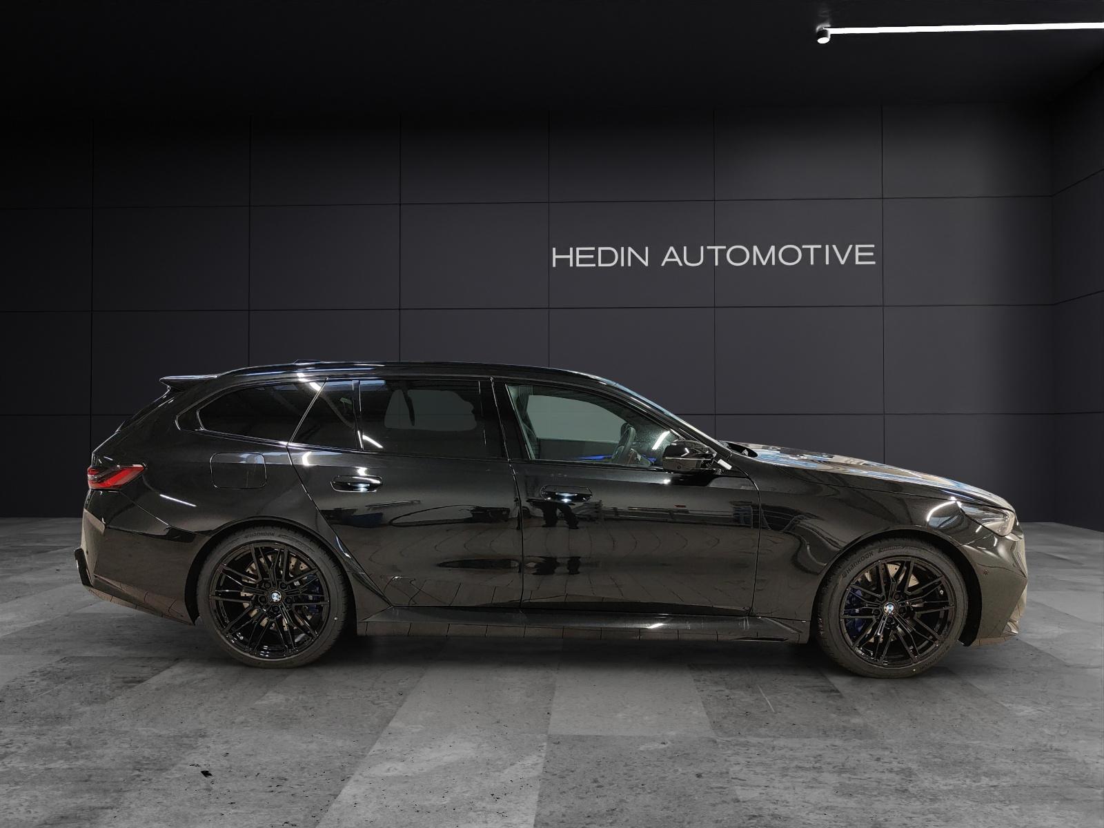 BMW M5 xDrive Touring-image-5