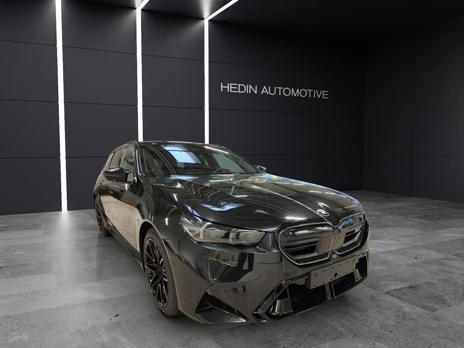 BMW M5 xDrive Touring-image-18