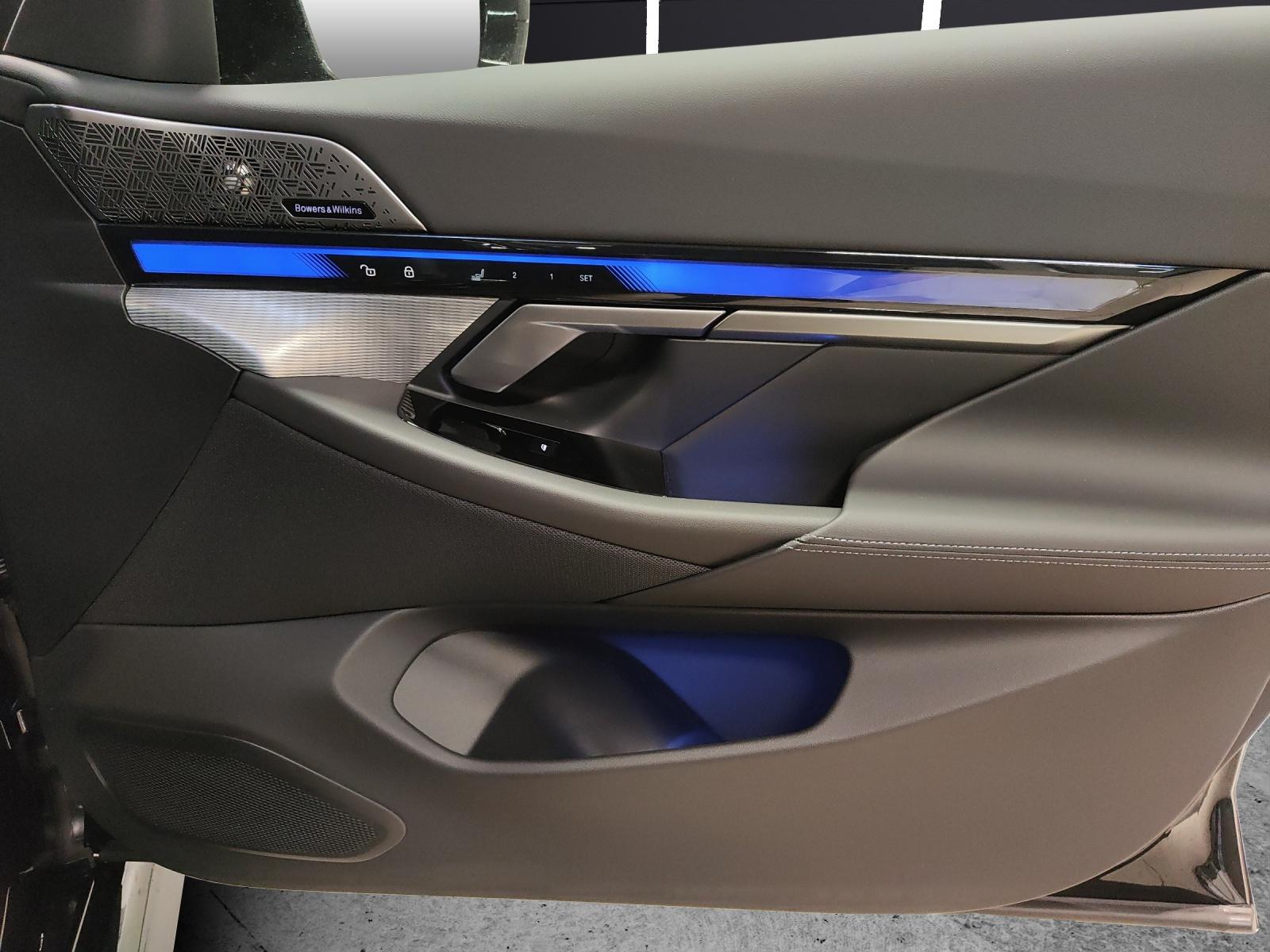 BMW M5 xDrive Touring-image-20