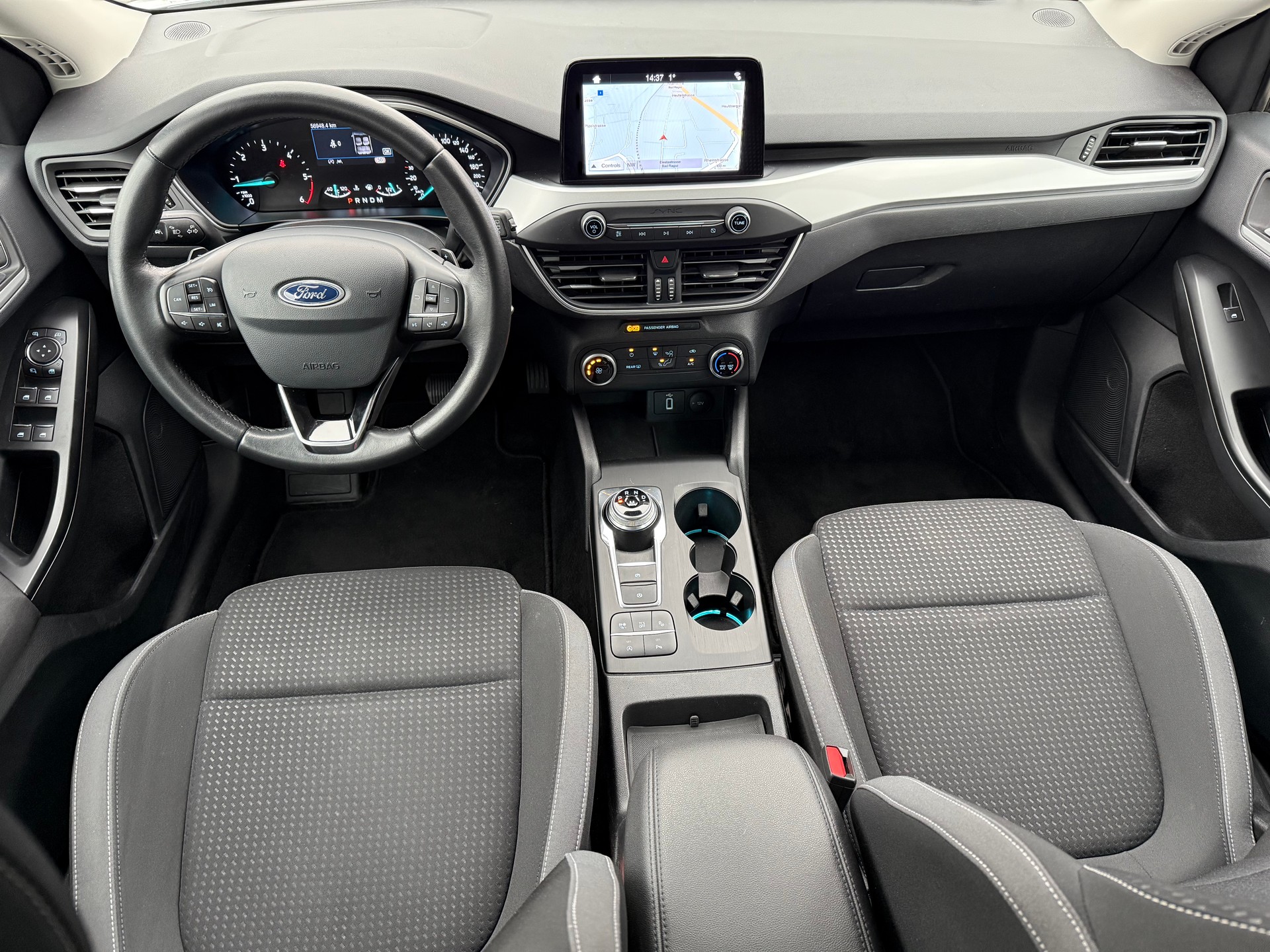 FORD Focus Station Wagon 1.5 EcoBlue 120 Cool & Connect-image-19