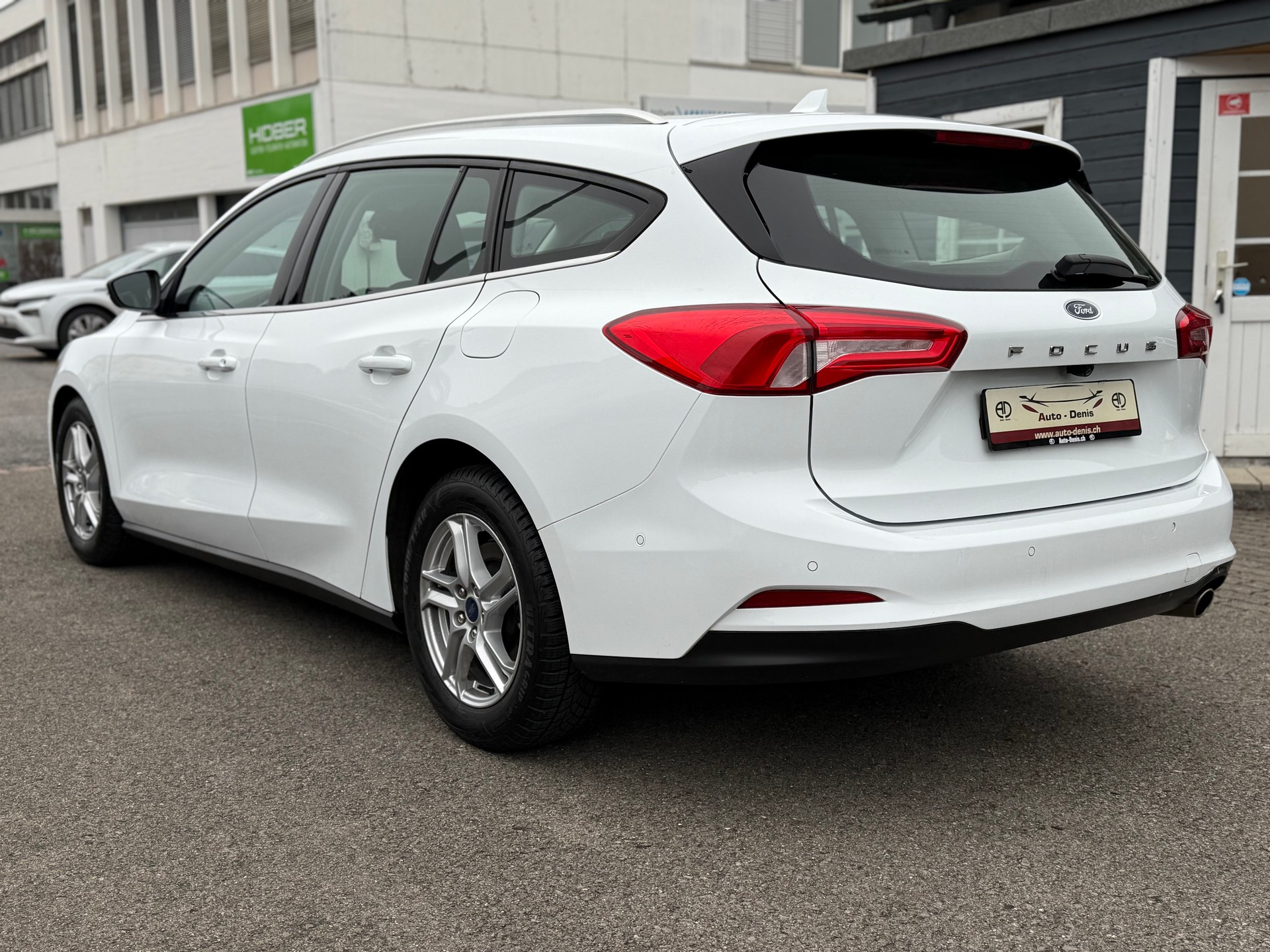 FORD Focus Station Wagon 1.5 EcoBlue 120 Cool & Connect-image-6