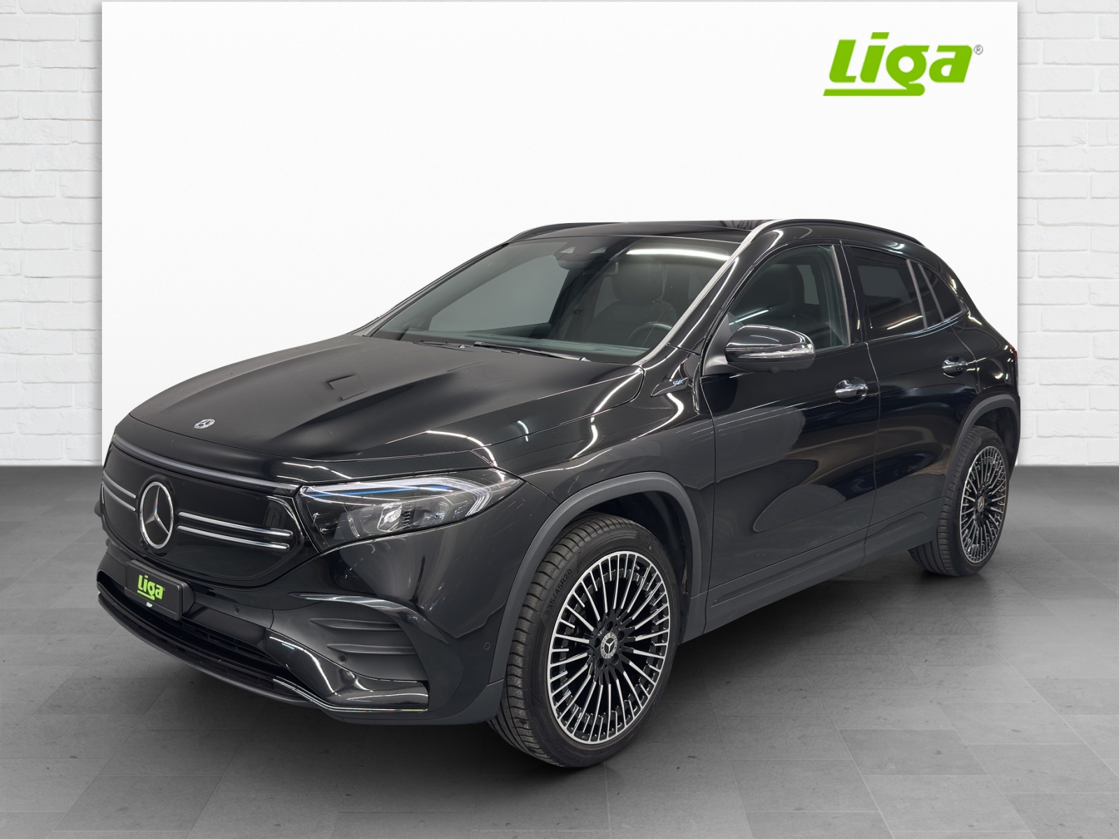 MERCEDES-BENZ EQA 350 AMG Line 4matic-image-1
