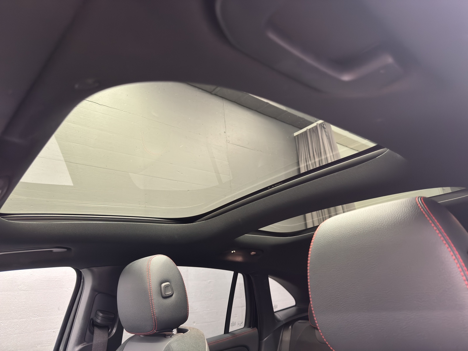 MERCEDES-BENZ EQA 350 AMG Line 4matic-image-15