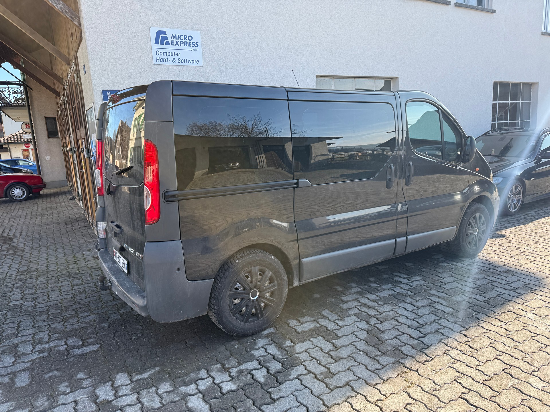OPEL Vivaro 2.0 CDTI A 2.7t L1H1-image-2