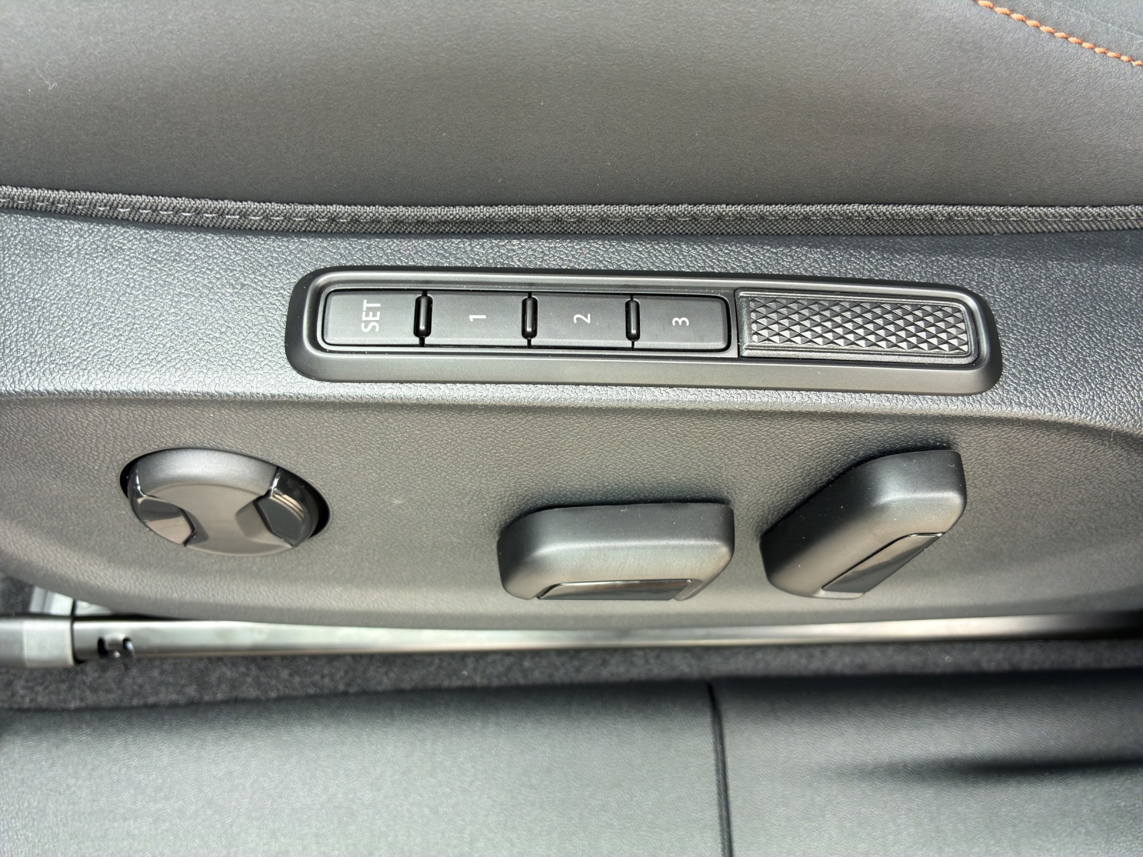 CUPRA Terramar 1.5 eHybrid Prime Edition VZ DSG-image-15