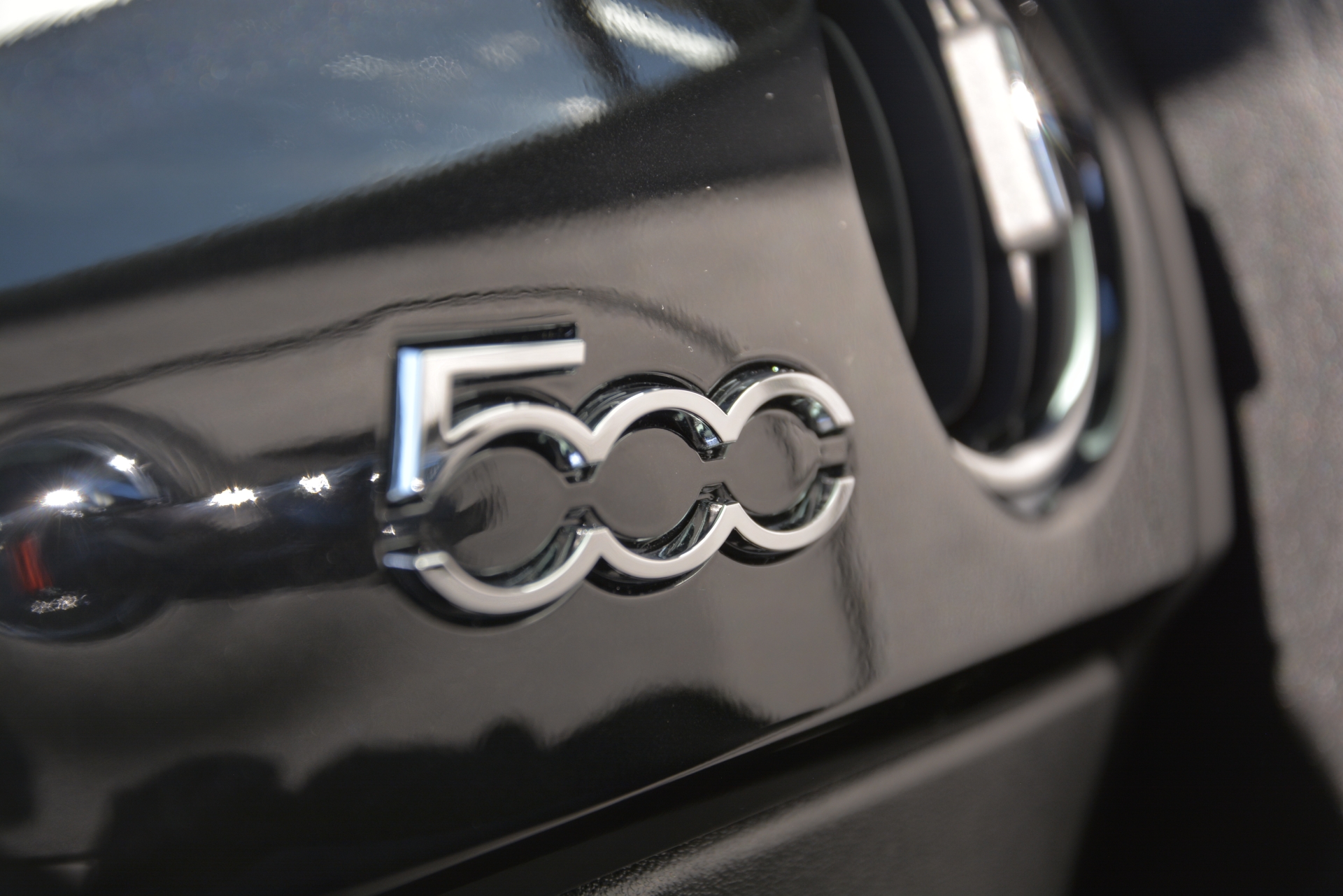 FIAT 500 1.0 Hybrid Cult-image-11
