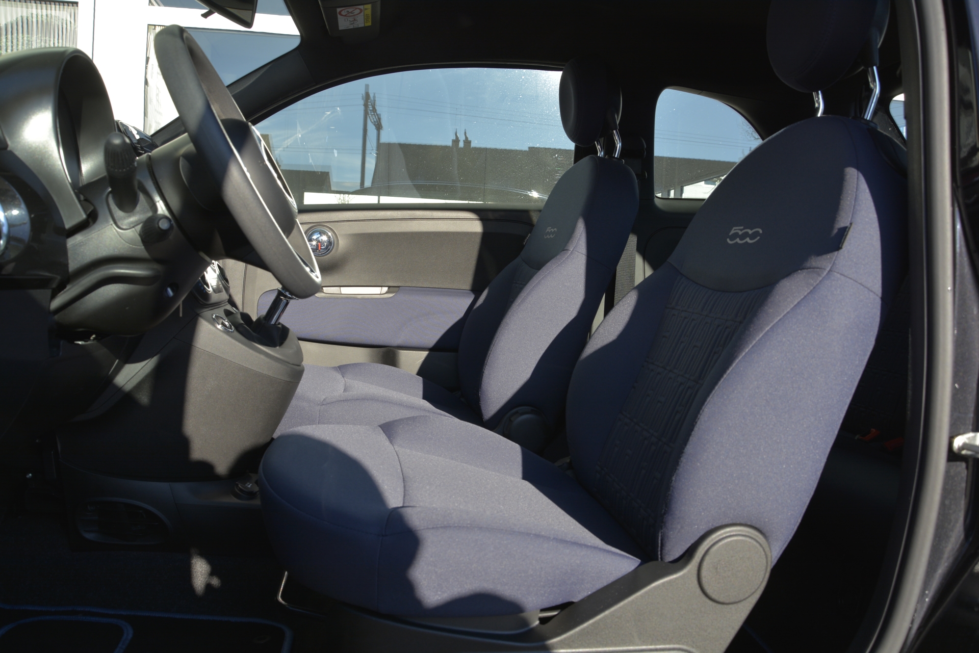 FIAT 500 1.0 Hybrid Cult-image-8