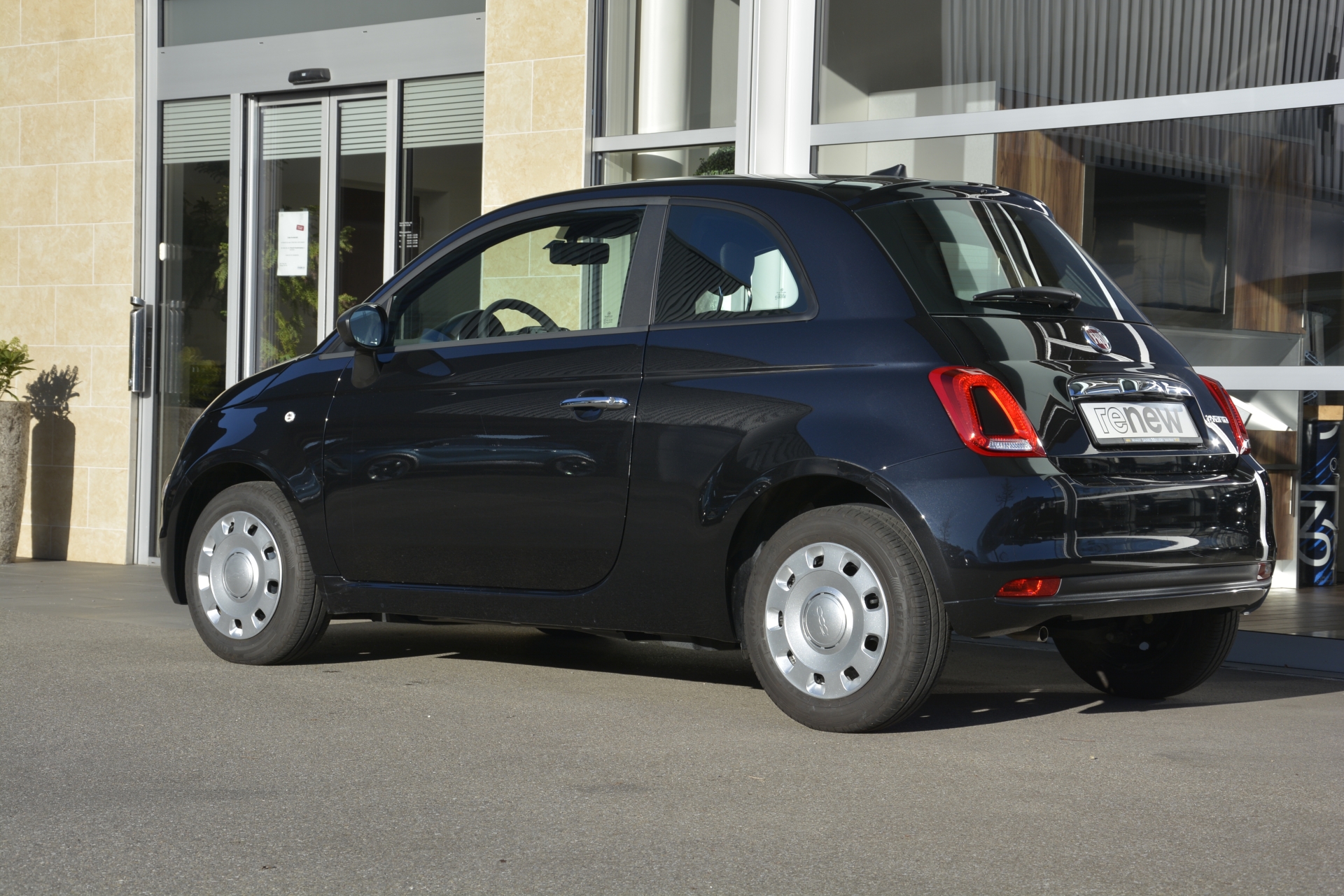 FIAT 500 1.0 Hybrid Cult-image-3