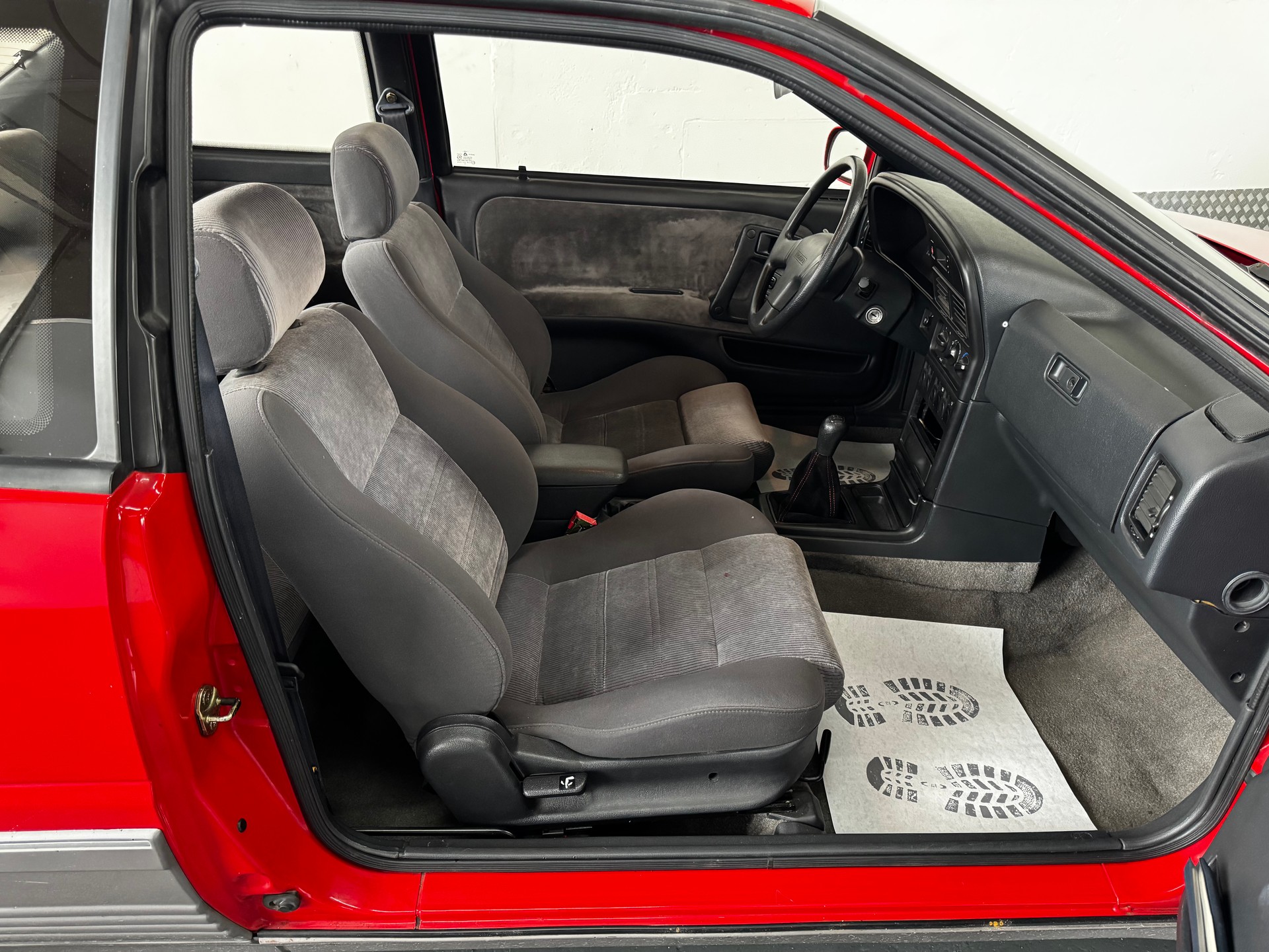 HYUNDAI Scoupe 1.5 LS (GLSi)-image-18