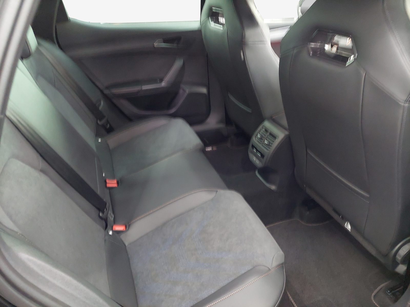 CUPRA LEON 1.5 TSI Prime Edition DSG-image-15