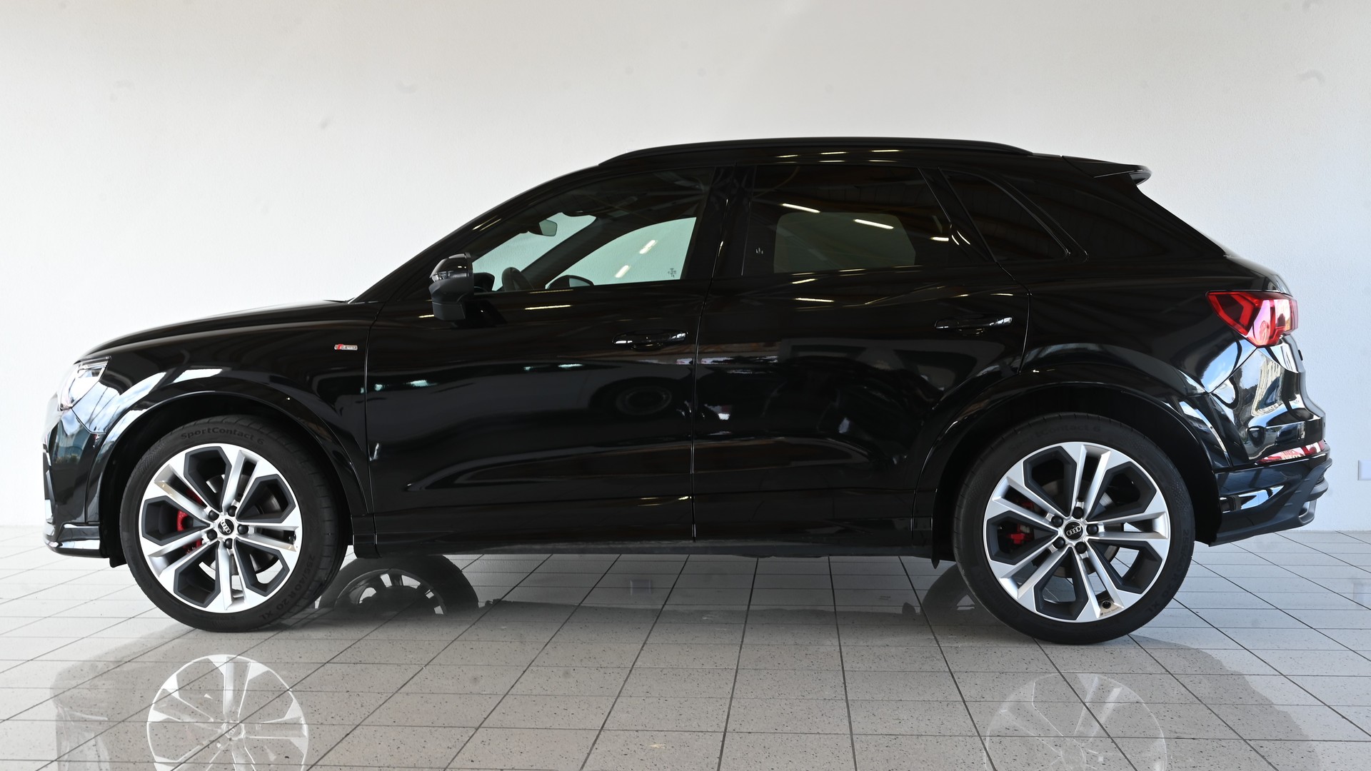 AUDI Q3 2.0 45 TFSI S line quattro S-Tronic-showroom-element-3