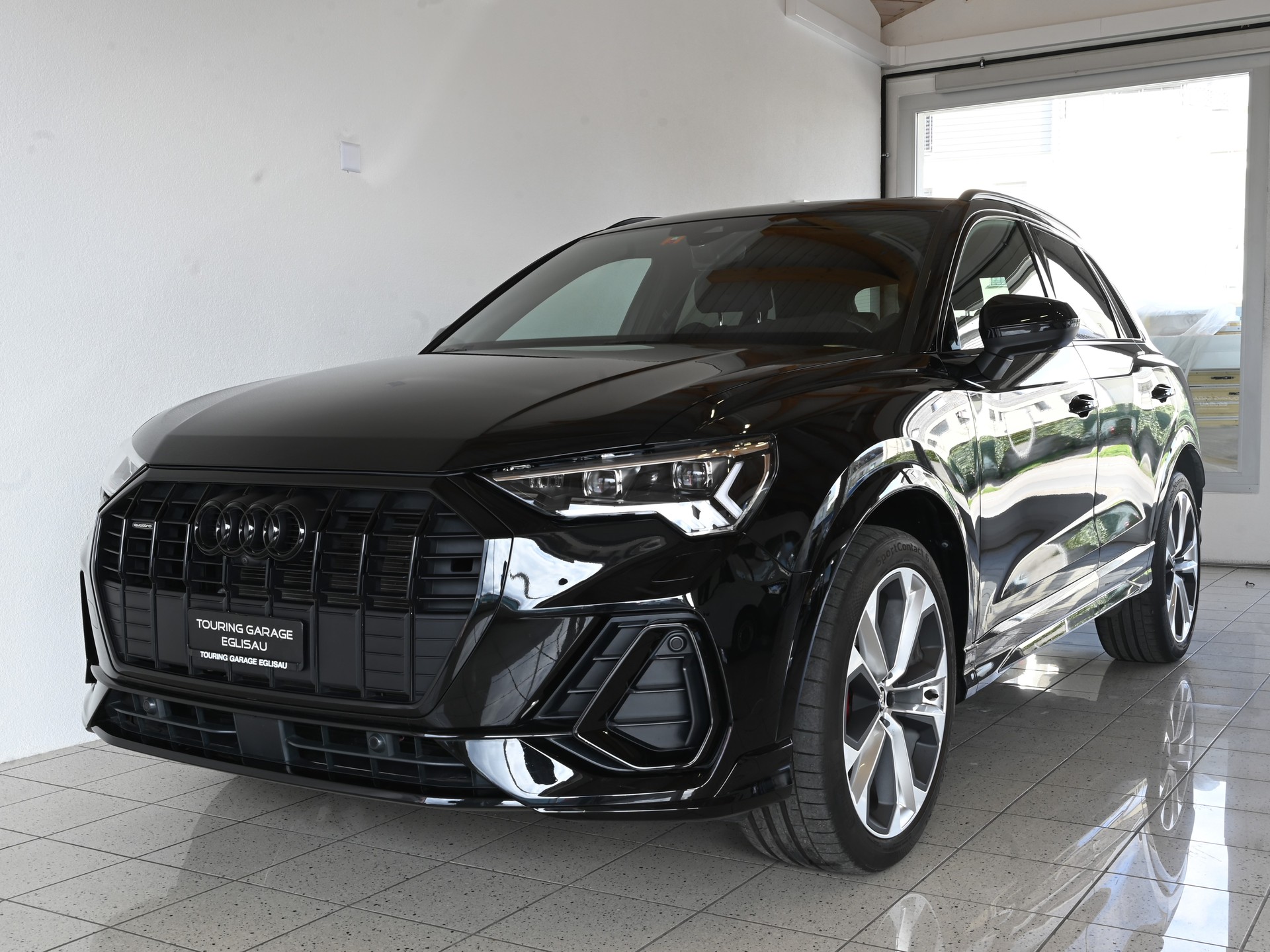 AUDI Q3 2.0 45 TFSI S line quattro S-Tronic-showroom-element-1