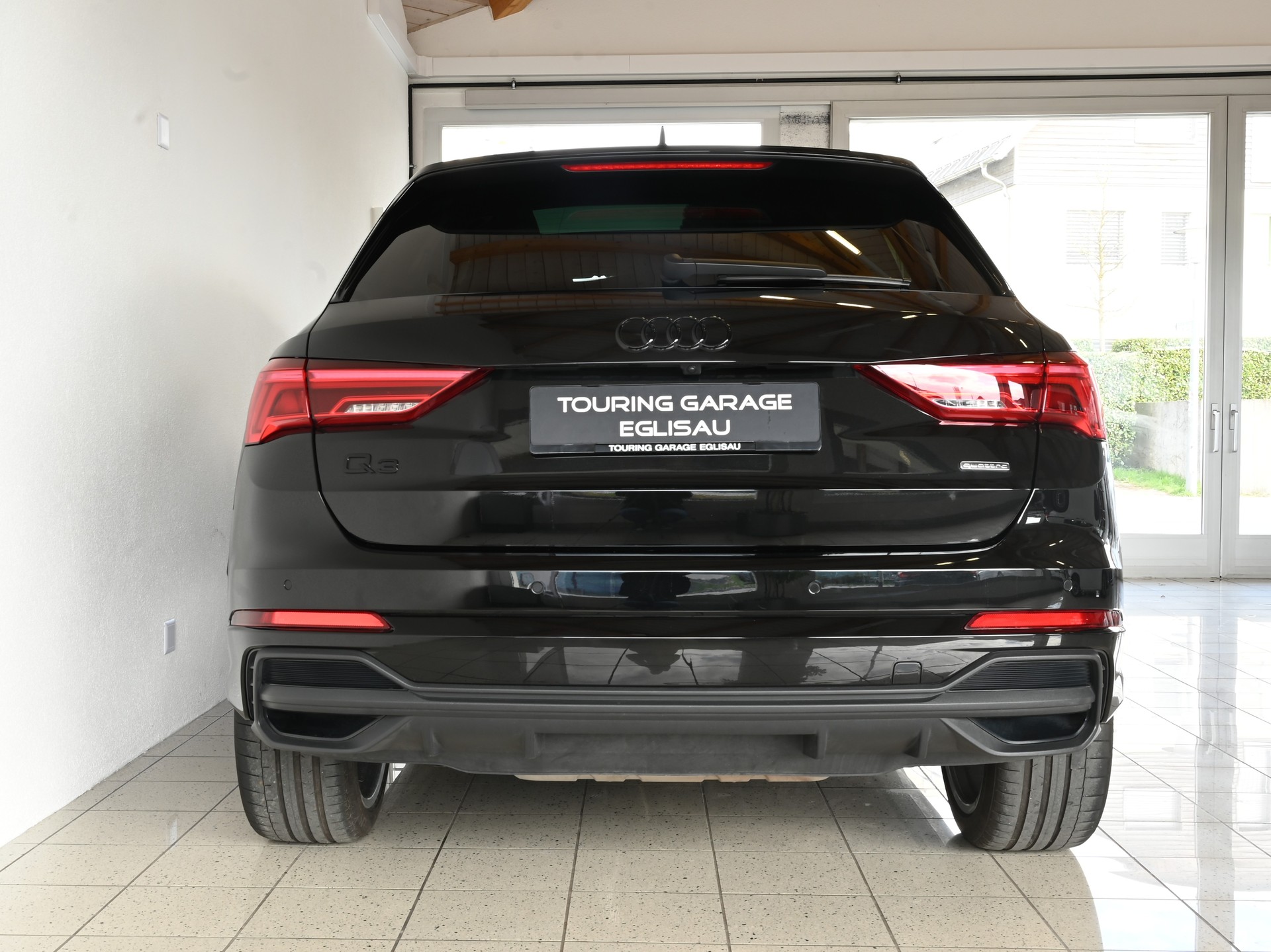 AUDI Q3 2.0 45 TFSI S line quattro S-Tronic-image-7