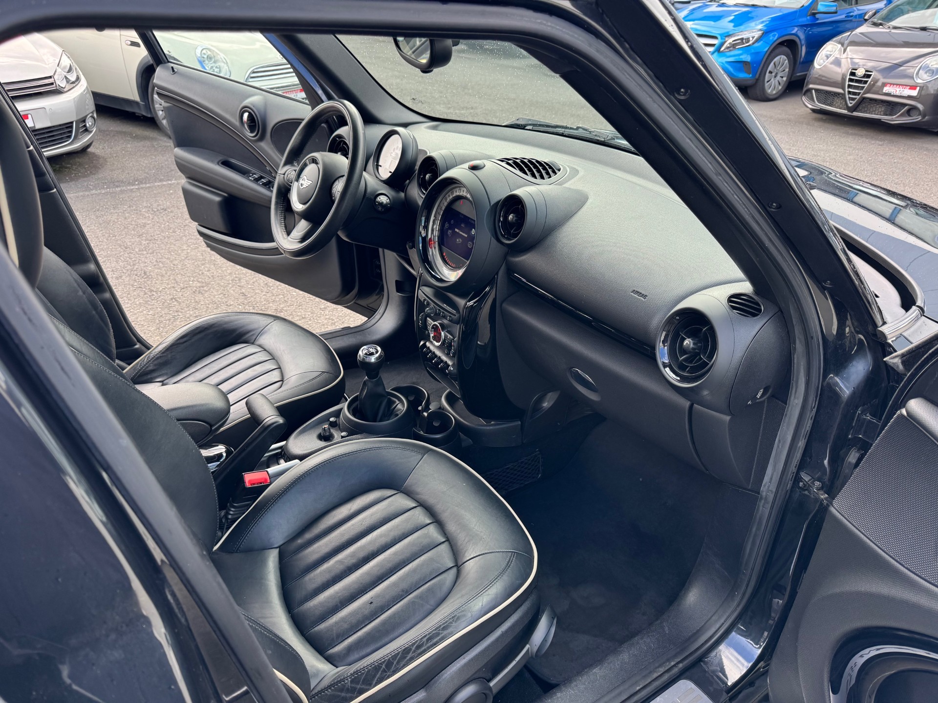 MINI Countryman Cooper S ALL4-image-12