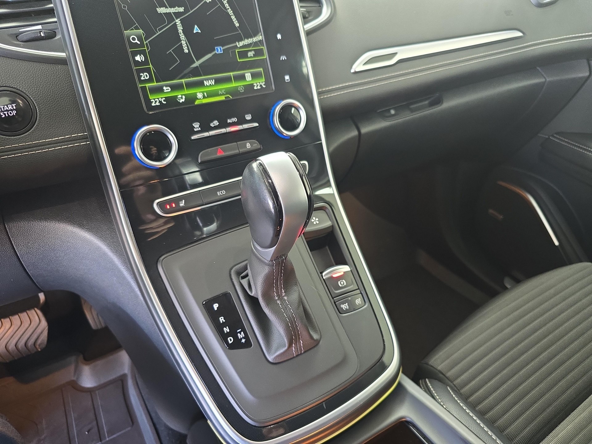 RENAULT Grand Scénic 1.6 dCi 160 Bose EDC-image-14