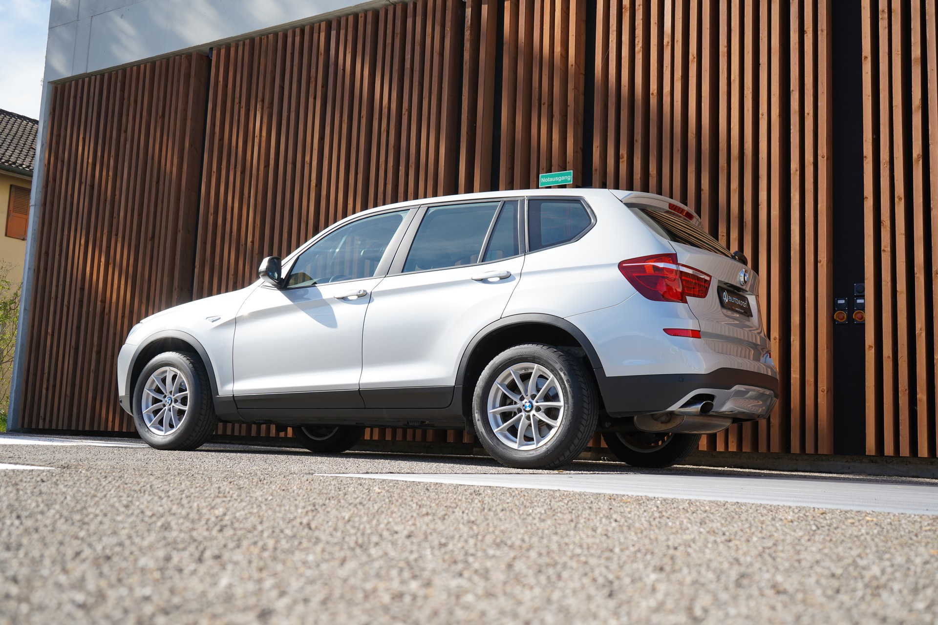BMW X3 xDRIVE 20i STEPTRONIC l 184 PS-image-6