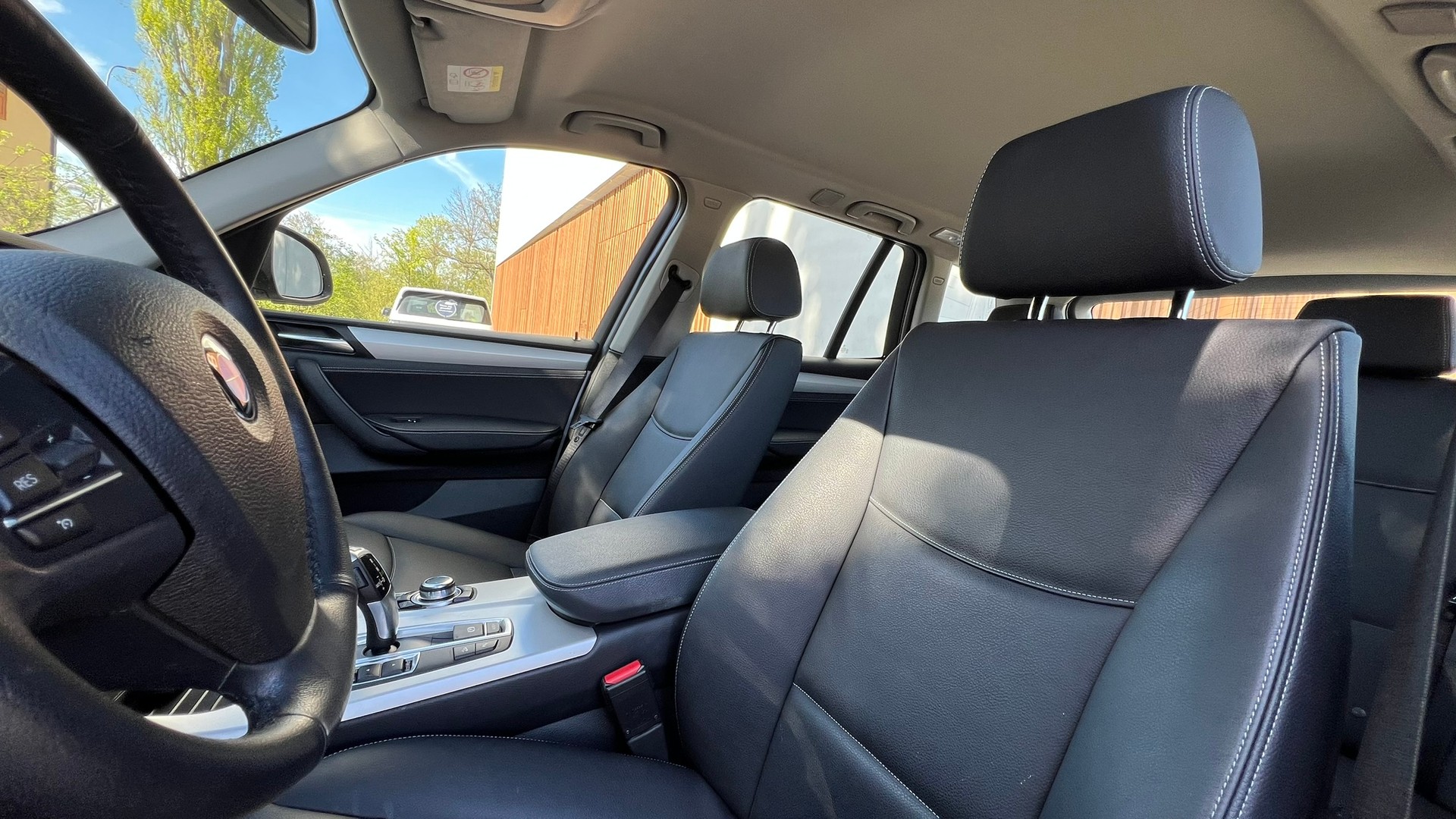 BMW X3 xDRIVE 20i STEPTRONIC l 184 PS-image-26