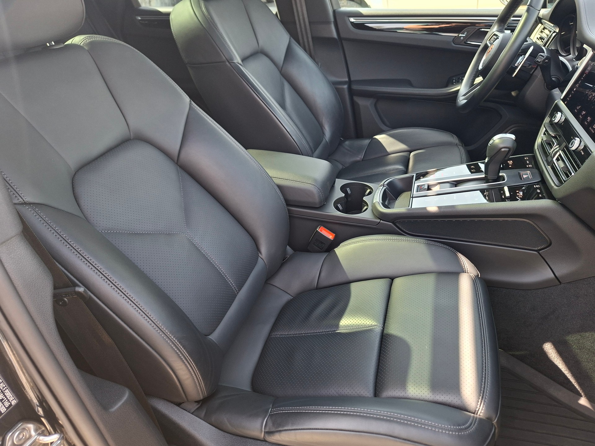 PORSCHE Macan S PDK-image-8