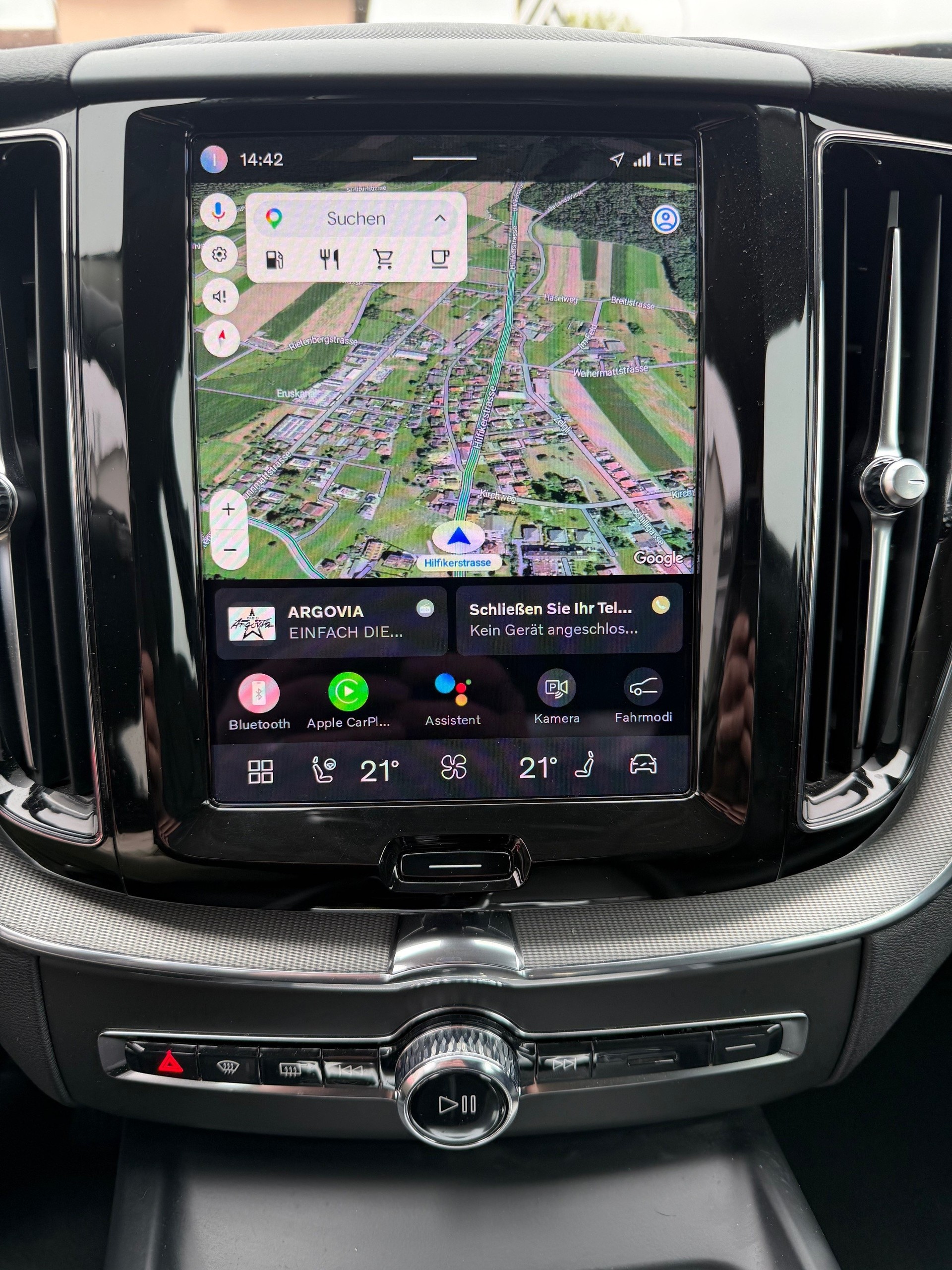 VOLVO XC60 B4 Diesel Mild Hybrid AWD Core Geartronic-image-9