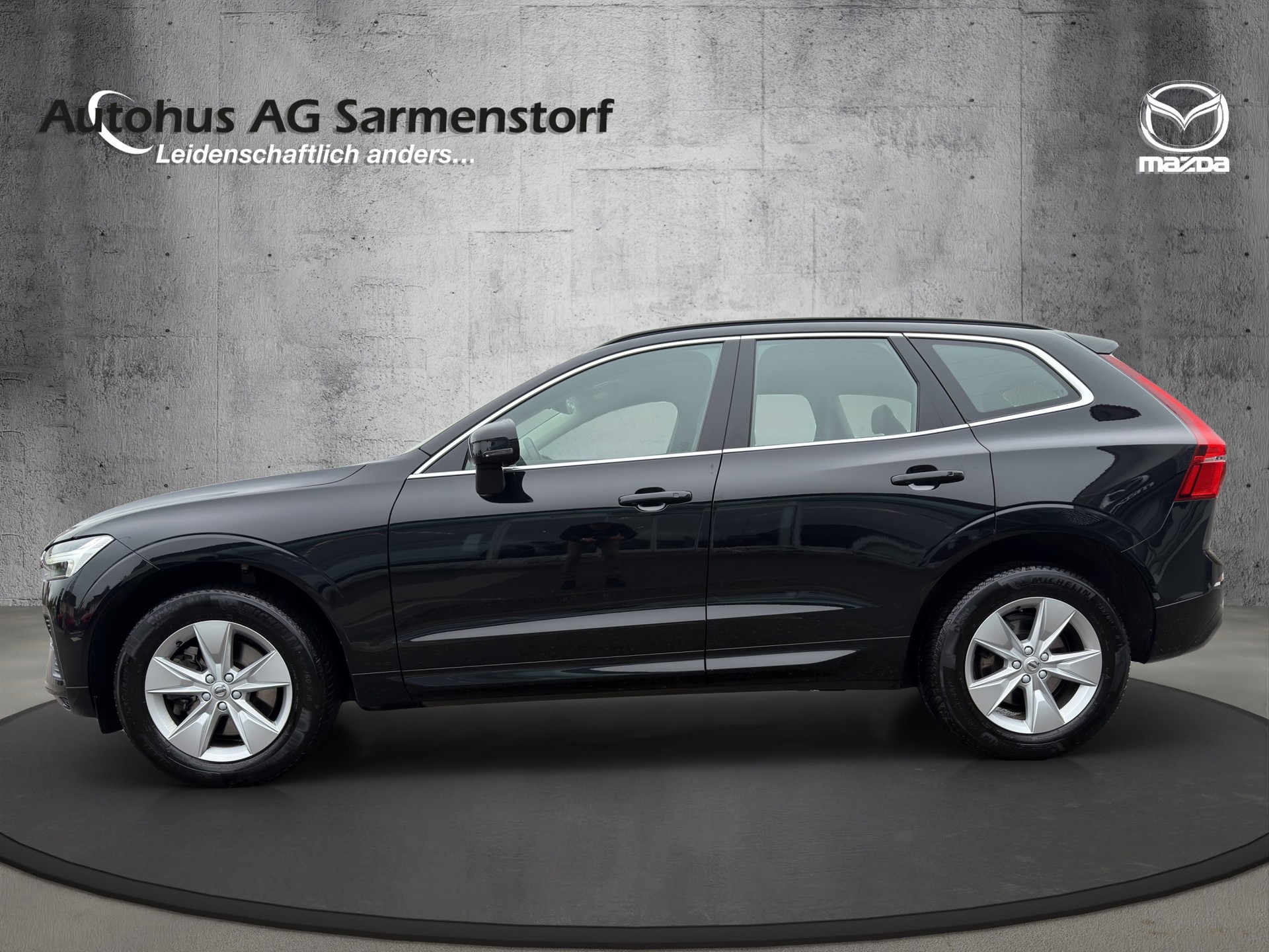 VOLVO XC60 B4 Diesel Mild Hybrid AWD Core Geartronic-image-2