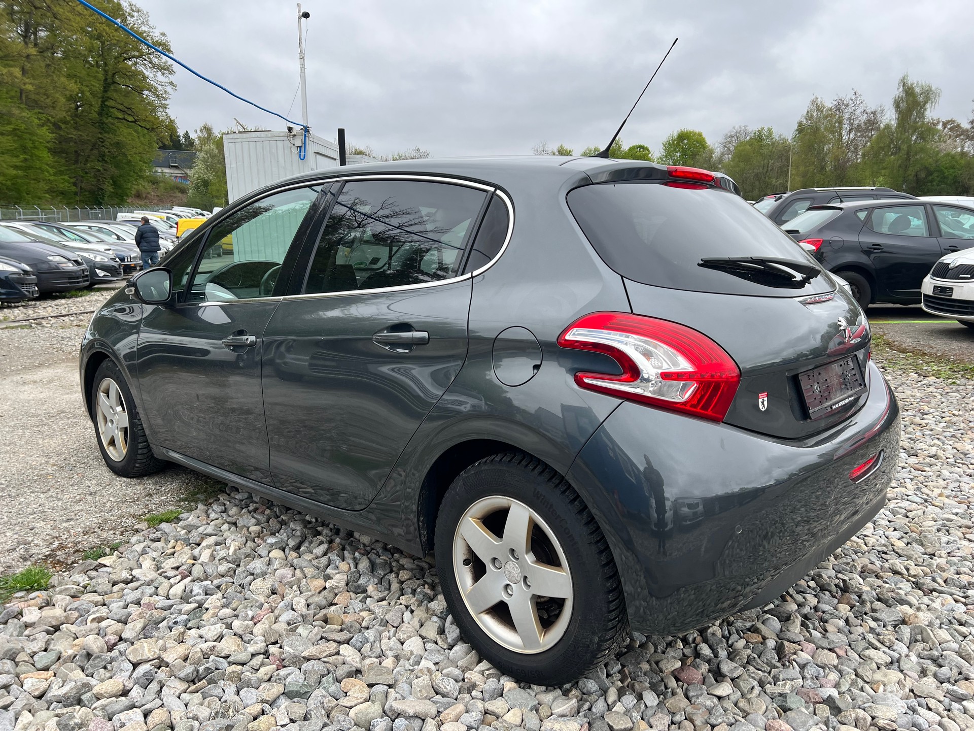 PEUGEOT 208 1.6 VTI Intuitive-image-3