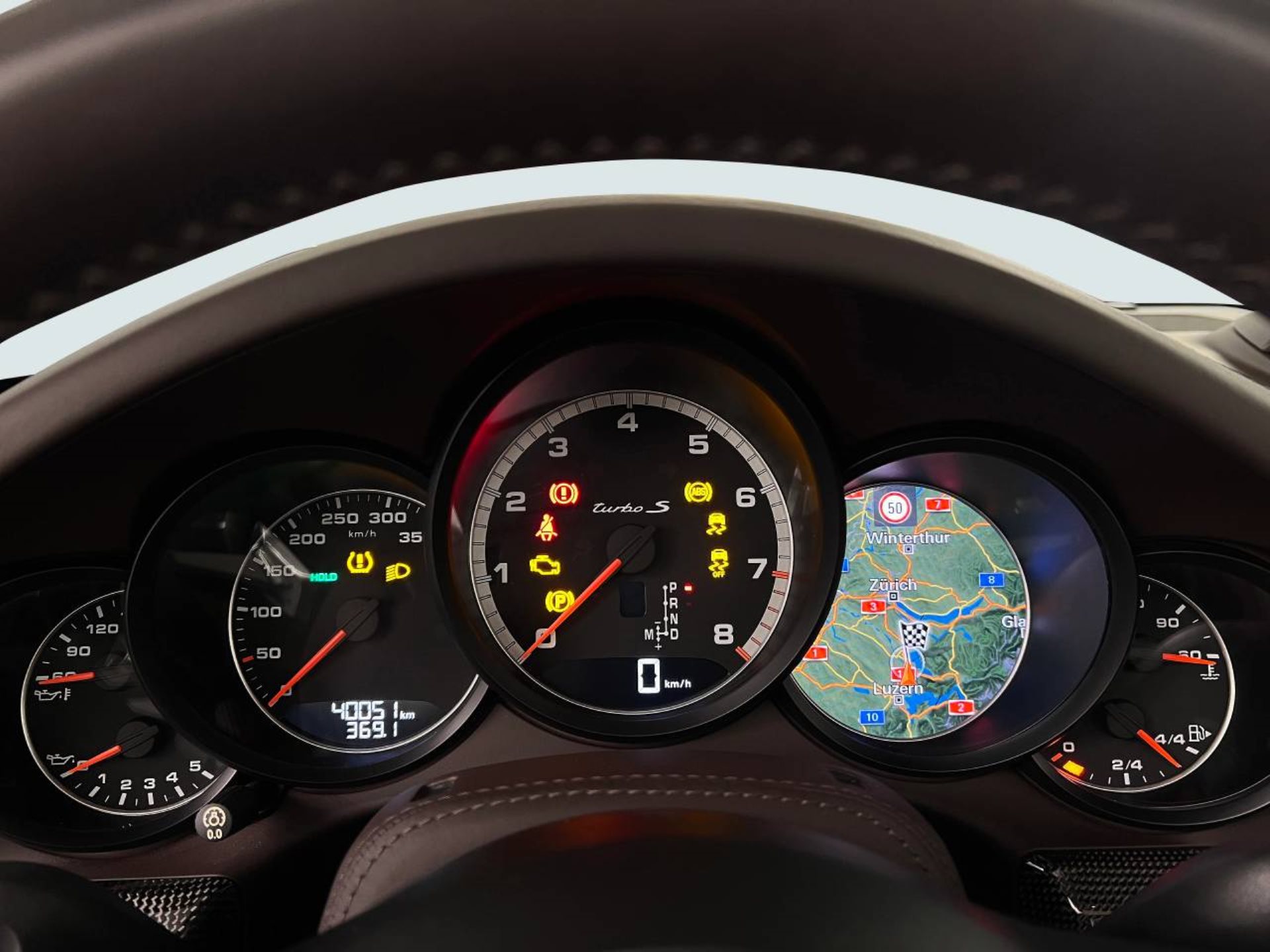 PORSCHE 911 Turbo S Cabriolet-image-26