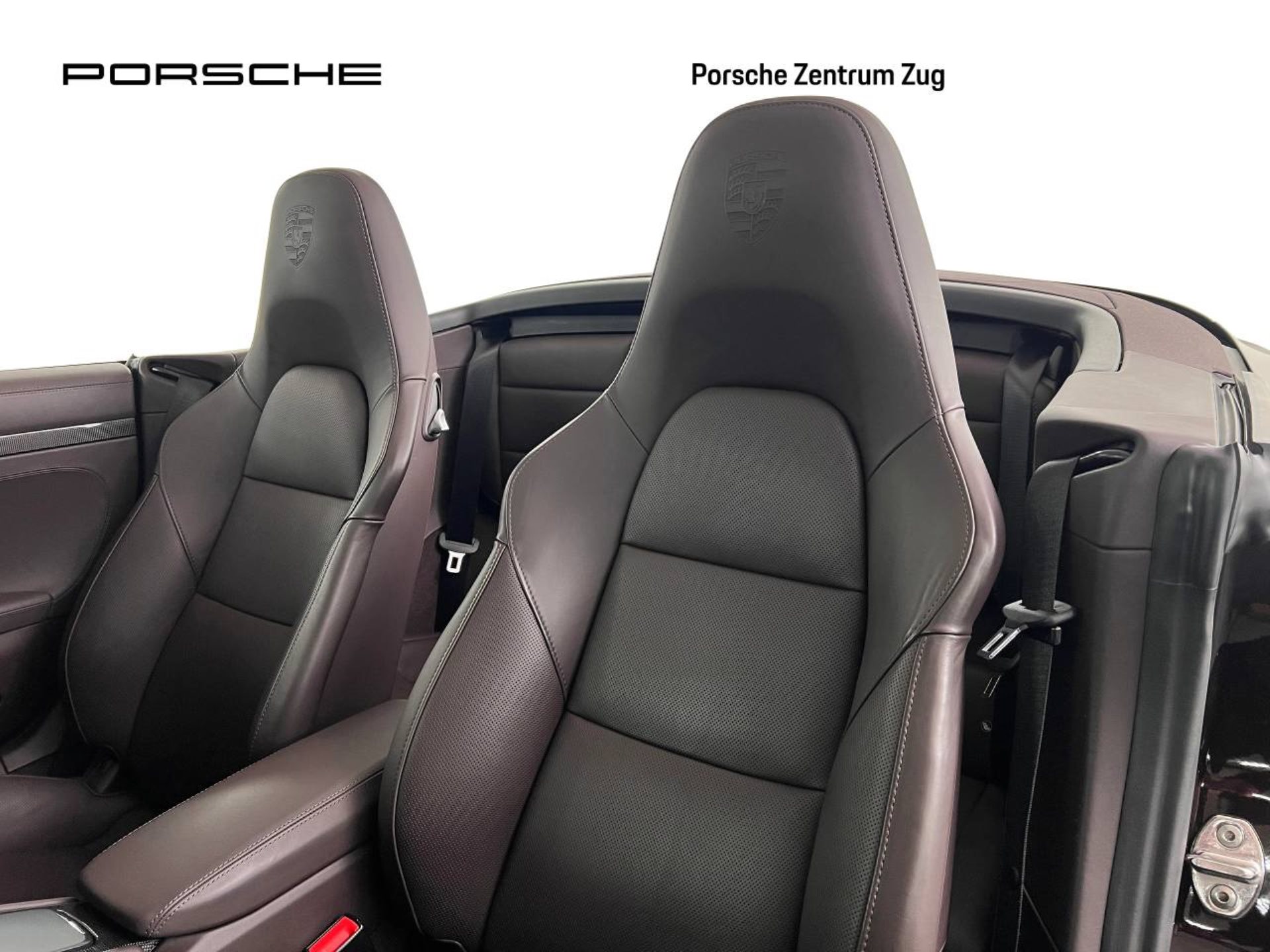PORSCHE 911 Turbo S Cabriolet-image-4