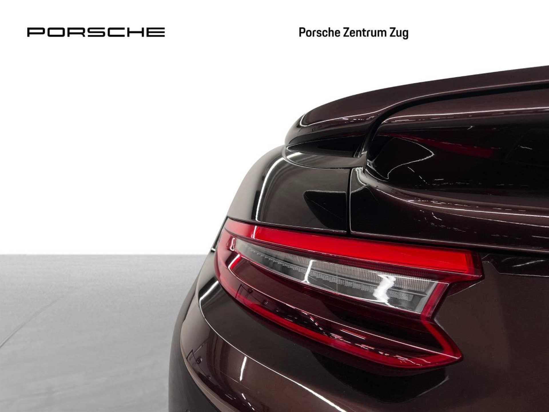 PORSCHE 911 Turbo S Cabriolet-image-14
