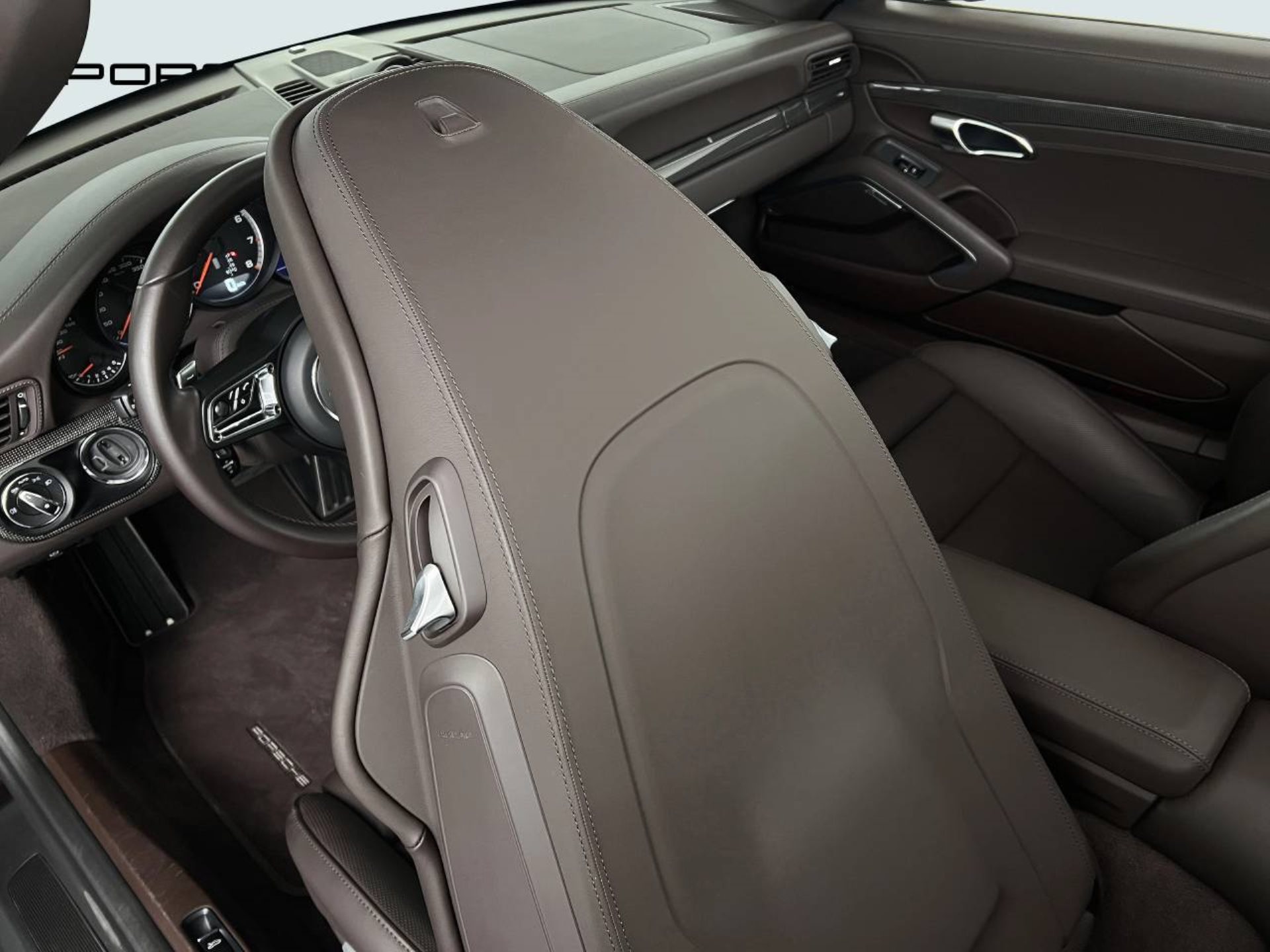 PORSCHE 911 Turbo S Cabriolet-image-23