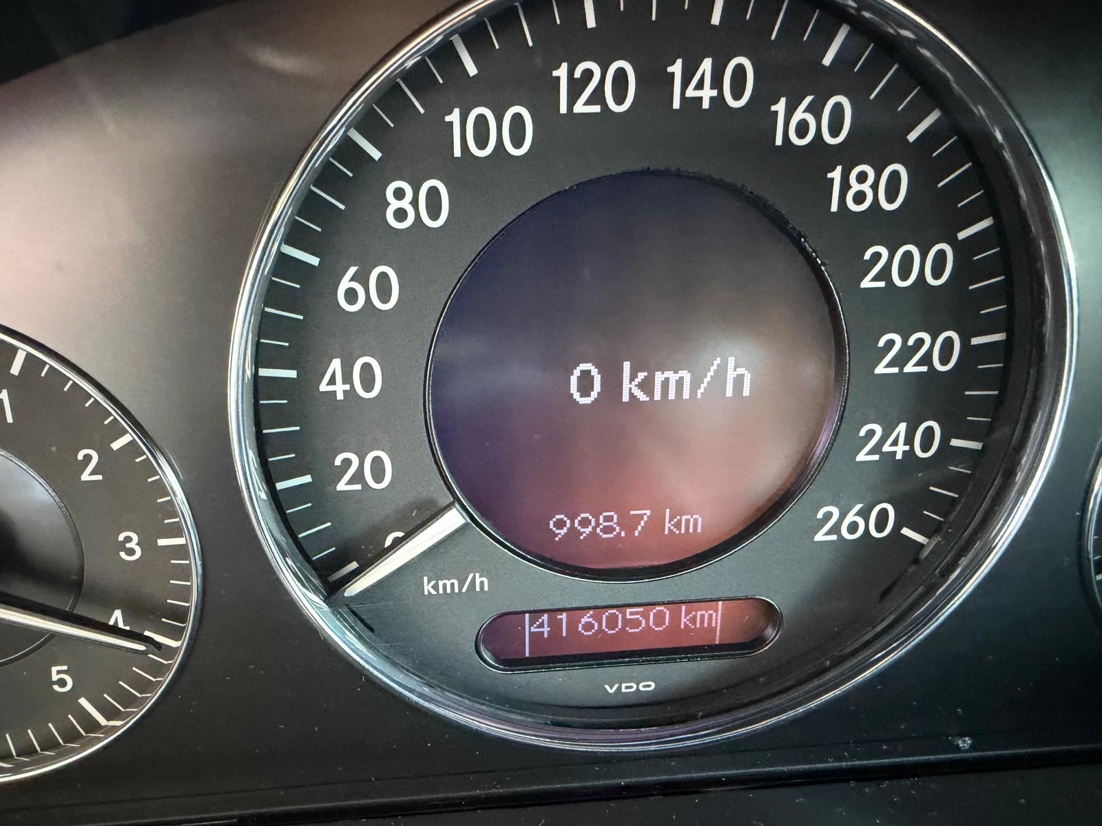 MERCEDES-BENZ E 350 Avantgarde 7G-Tronic-image-9