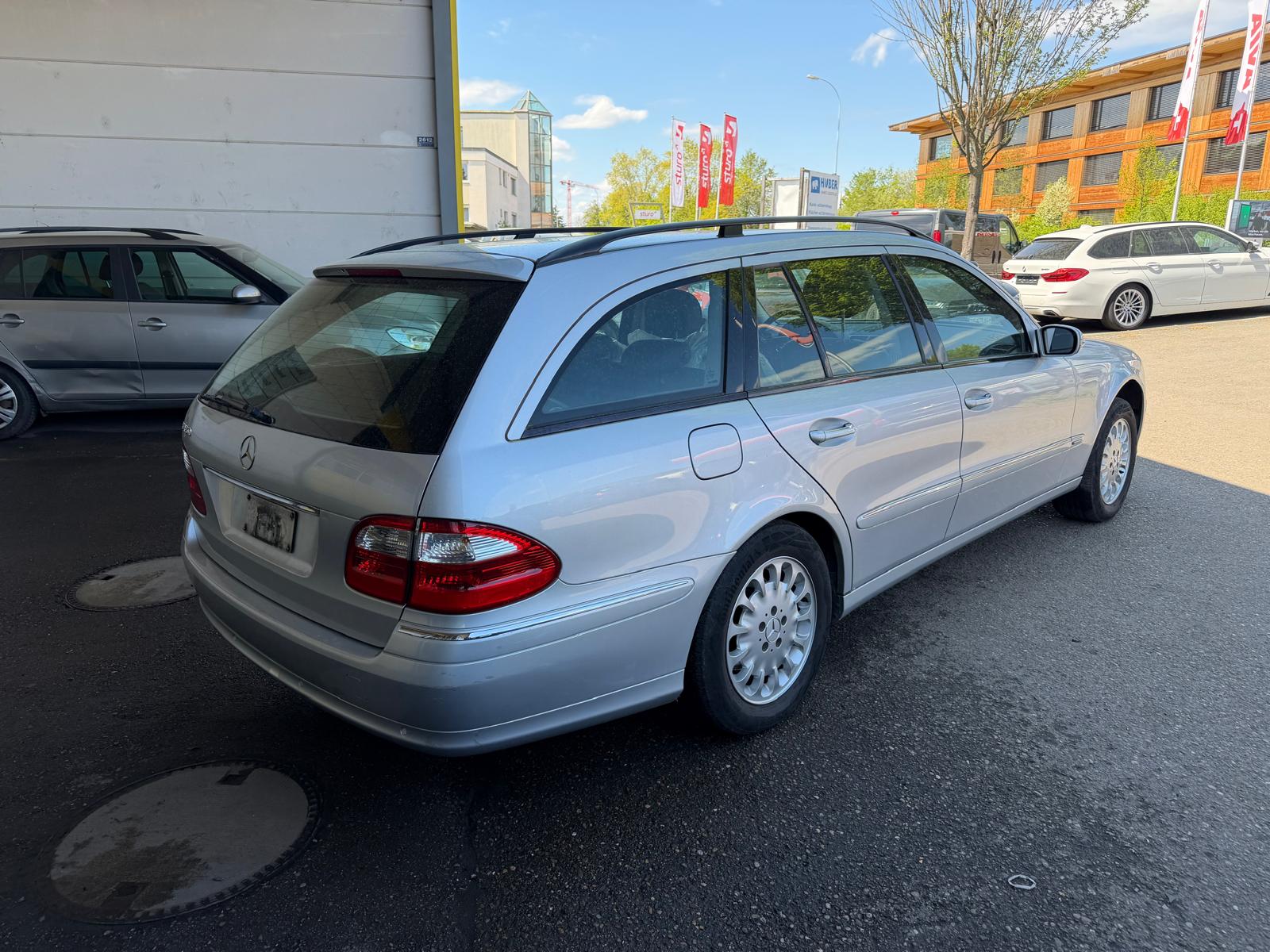 MERCEDES-BENZ E 350 Avantgarde 7G-Tronic-image-3